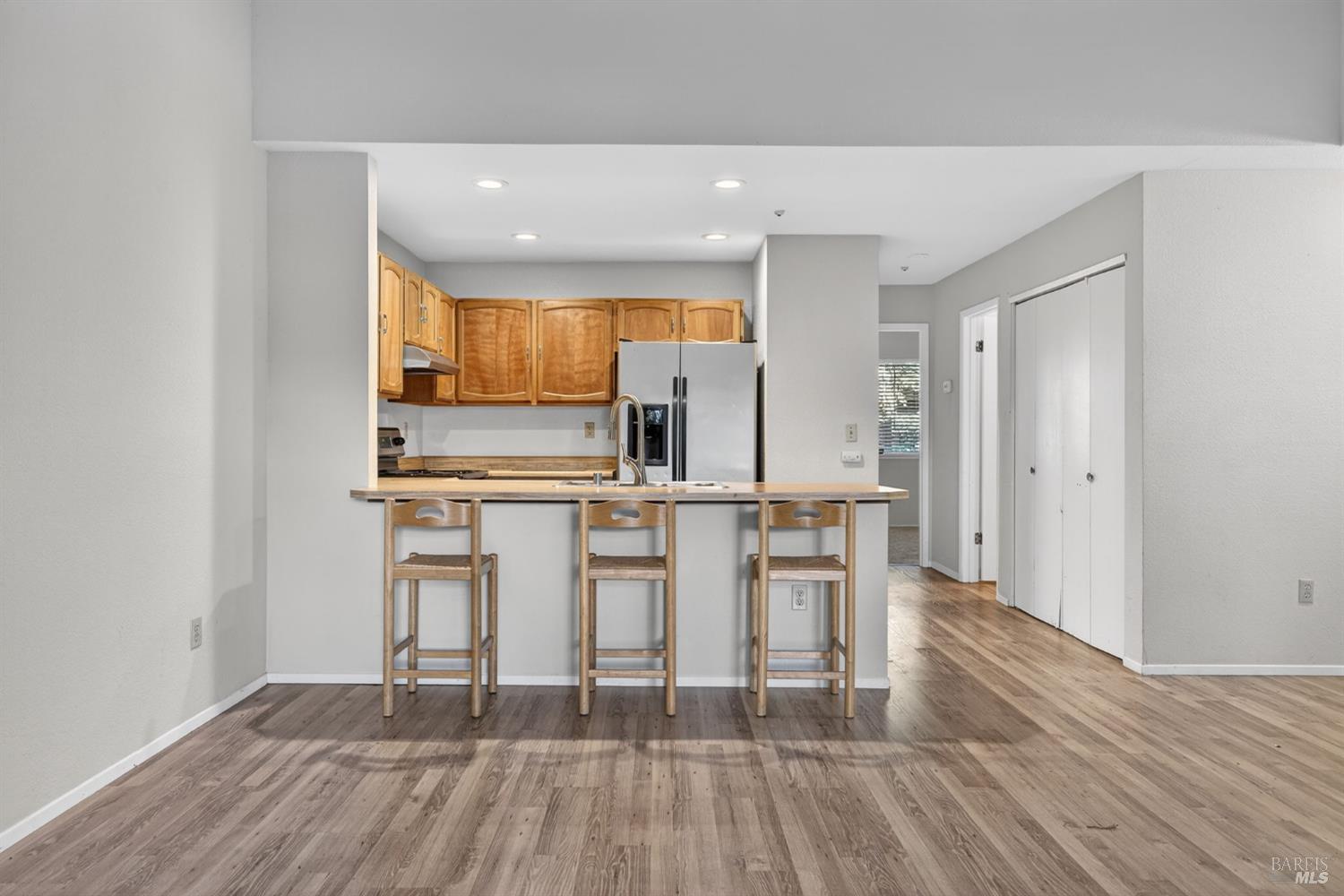 Detail Gallery Image 7 of 20 For 106 Nicholas Ct, Cotati,  CA 94931 - 2 Beds | 1 Baths