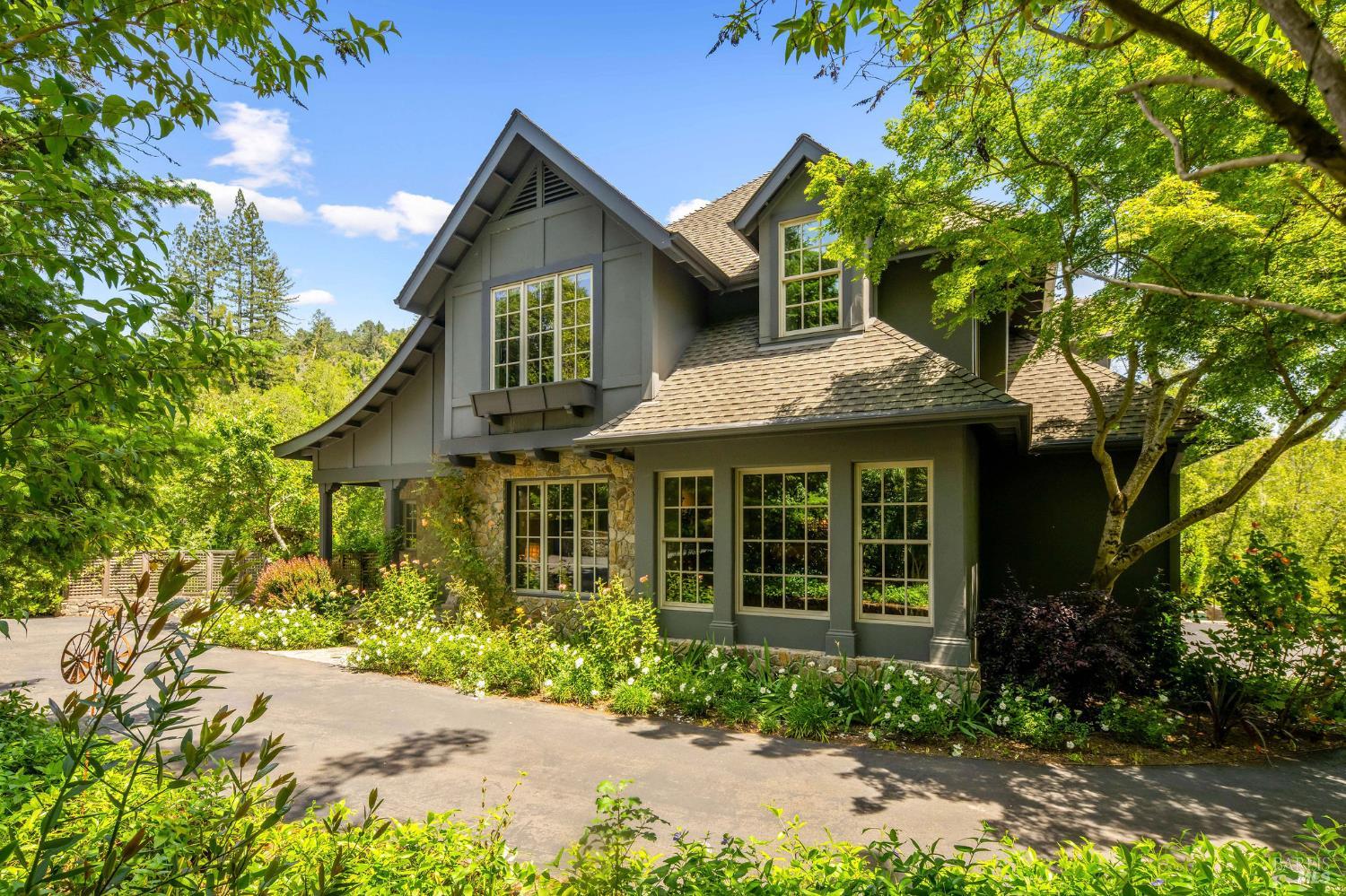 Detail Gallery Image 2 of 57 For 4504 Redwood Rd, Napa,  CA 94558 - 4 Beds | 3/1 Baths