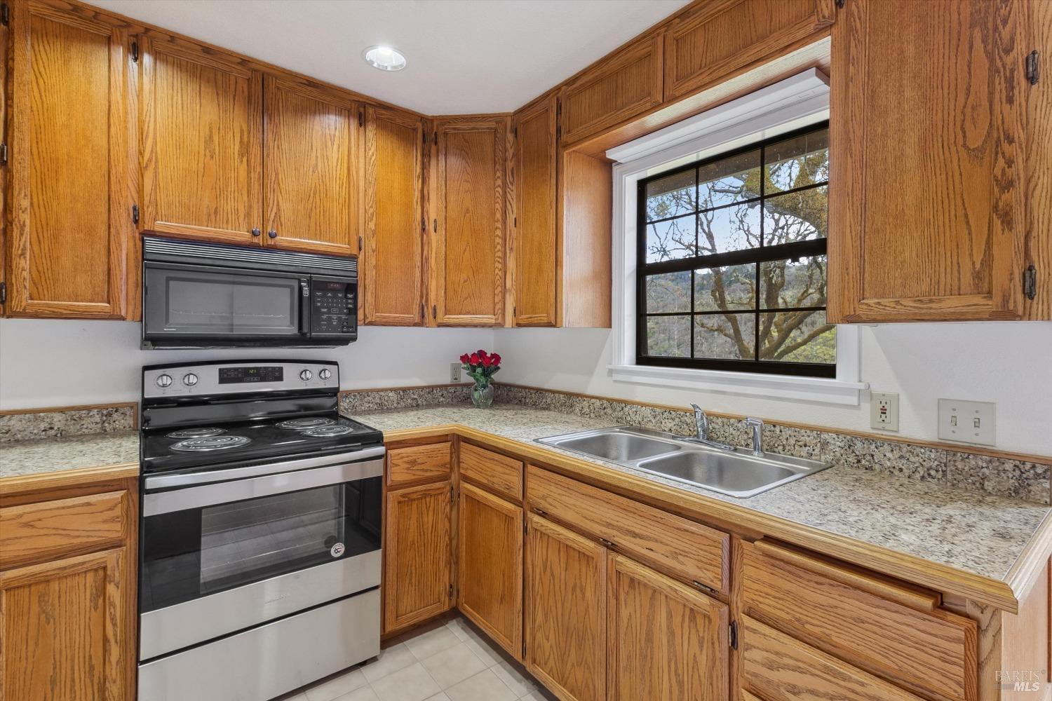 Detail Gallery Image 18 of 75 For 8401 Brandywine Dr, Ukiah,  CA 95482 - 2 Beds | 1 Baths