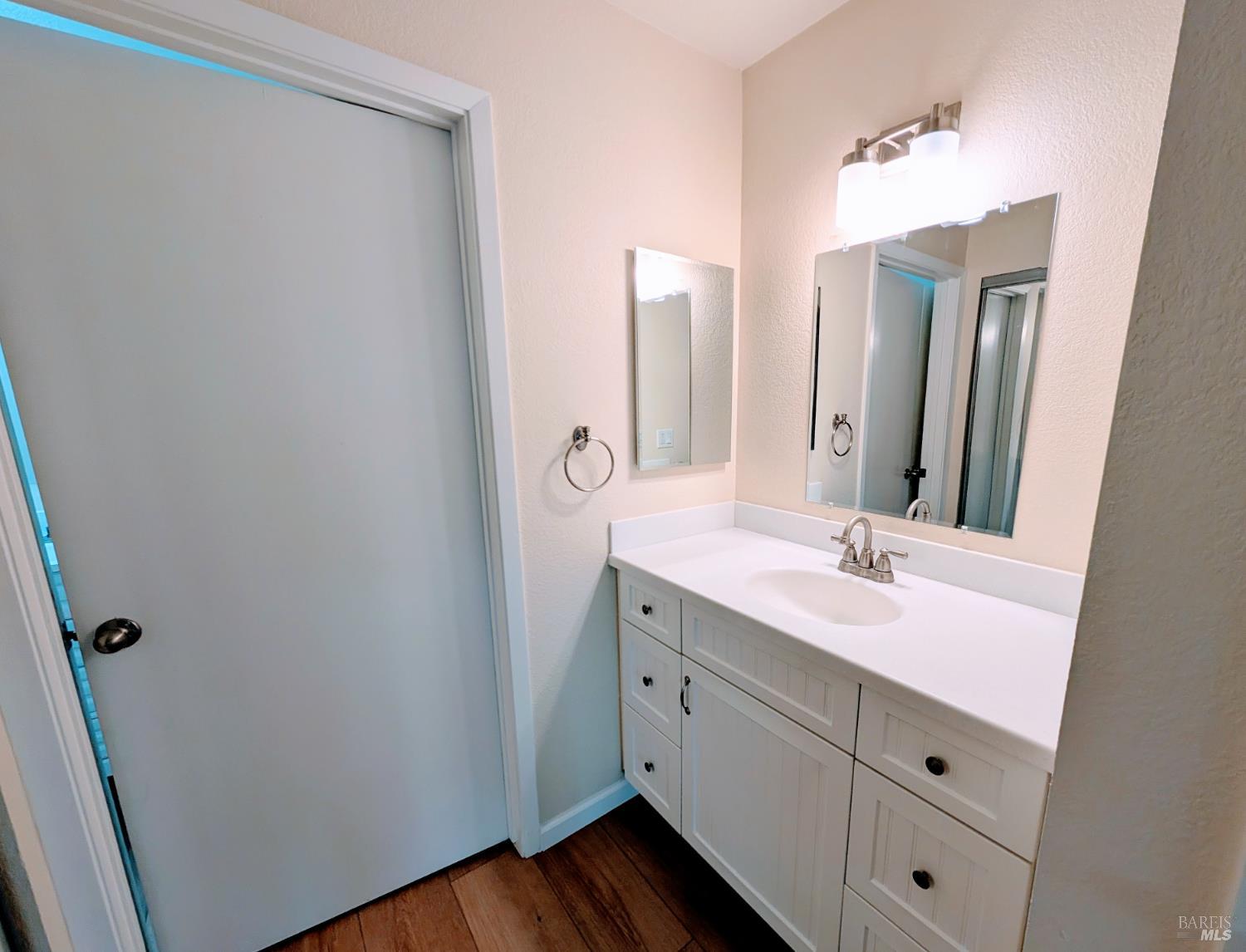 Detail Gallery Image 12 of 24 For 764 Racquet Club Cir, Rohnert Park,  CA 94928 - 2 Beds | 1/1 Baths