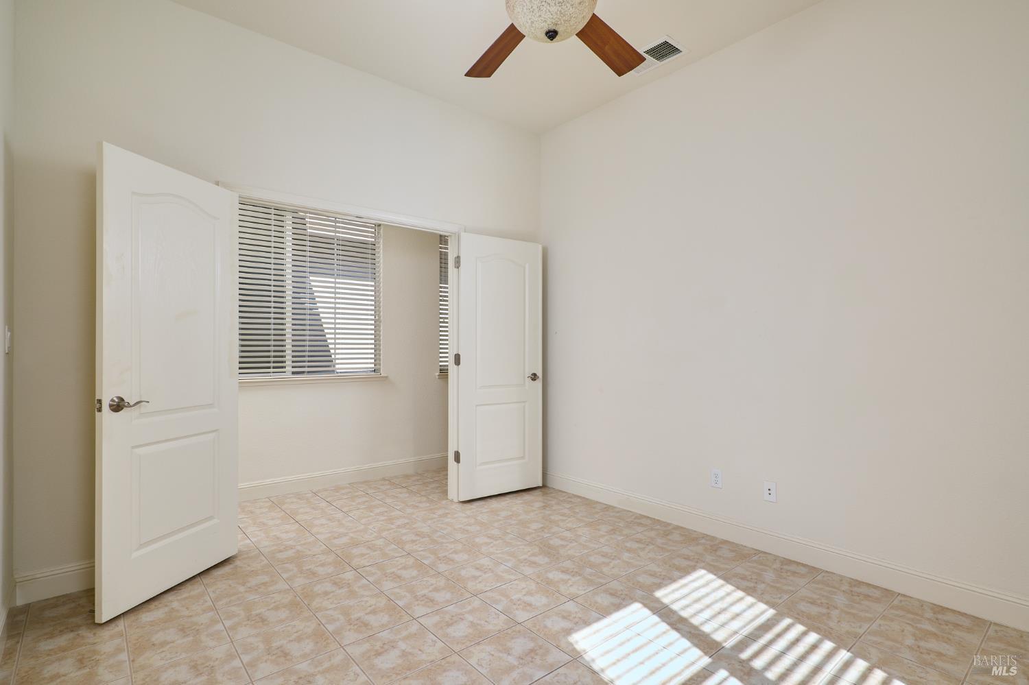 Detail Gallery Image 29 of 36 For 721 Michelbook Ln, Rio Vista,  CA 94571 - 2 Beds | 2/1 Baths