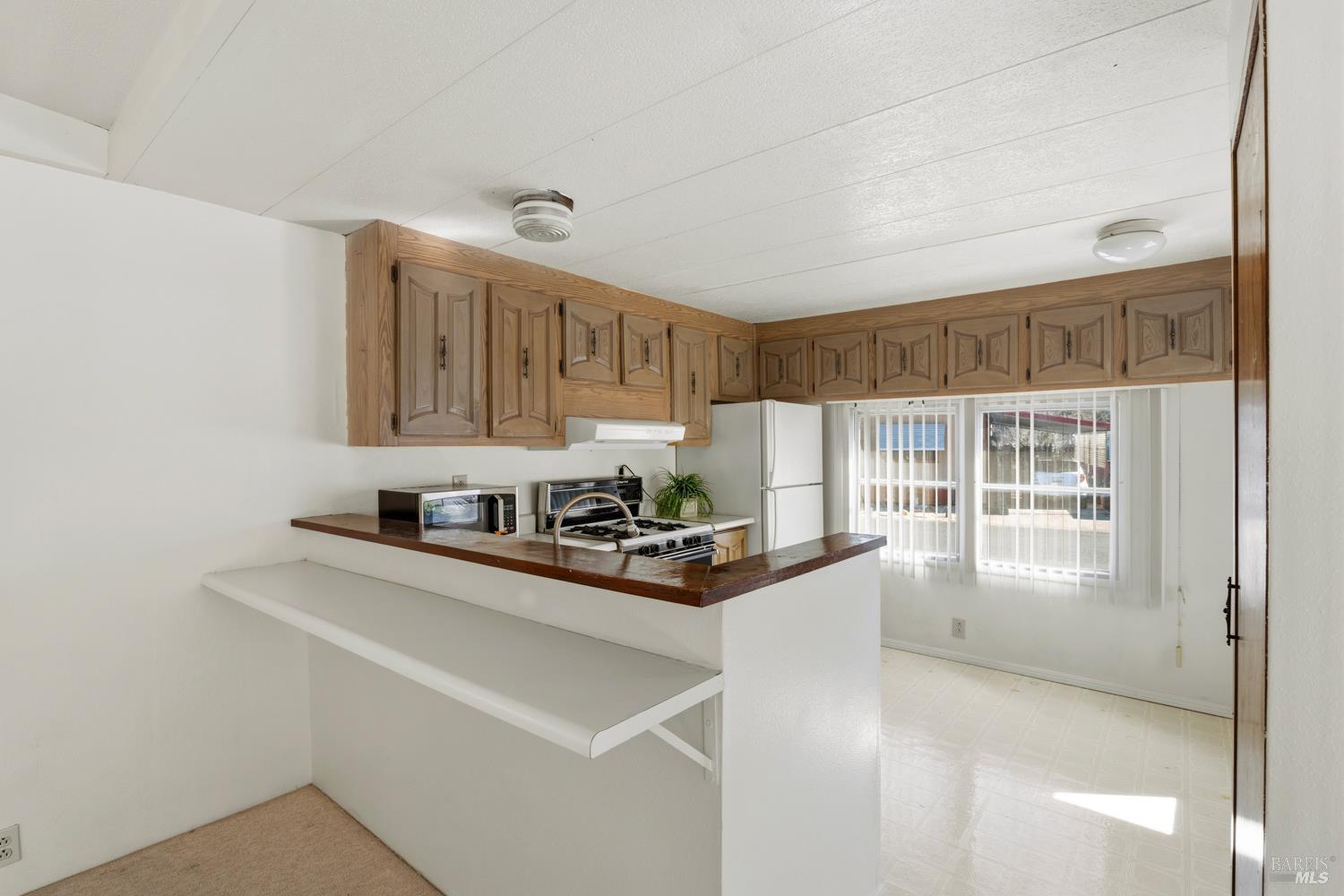 Detail Gallery Image 8 of 19 For 660 Leslie St 60, Ukiah,  CA 95482 - 2 Beds | 1/1 Baths