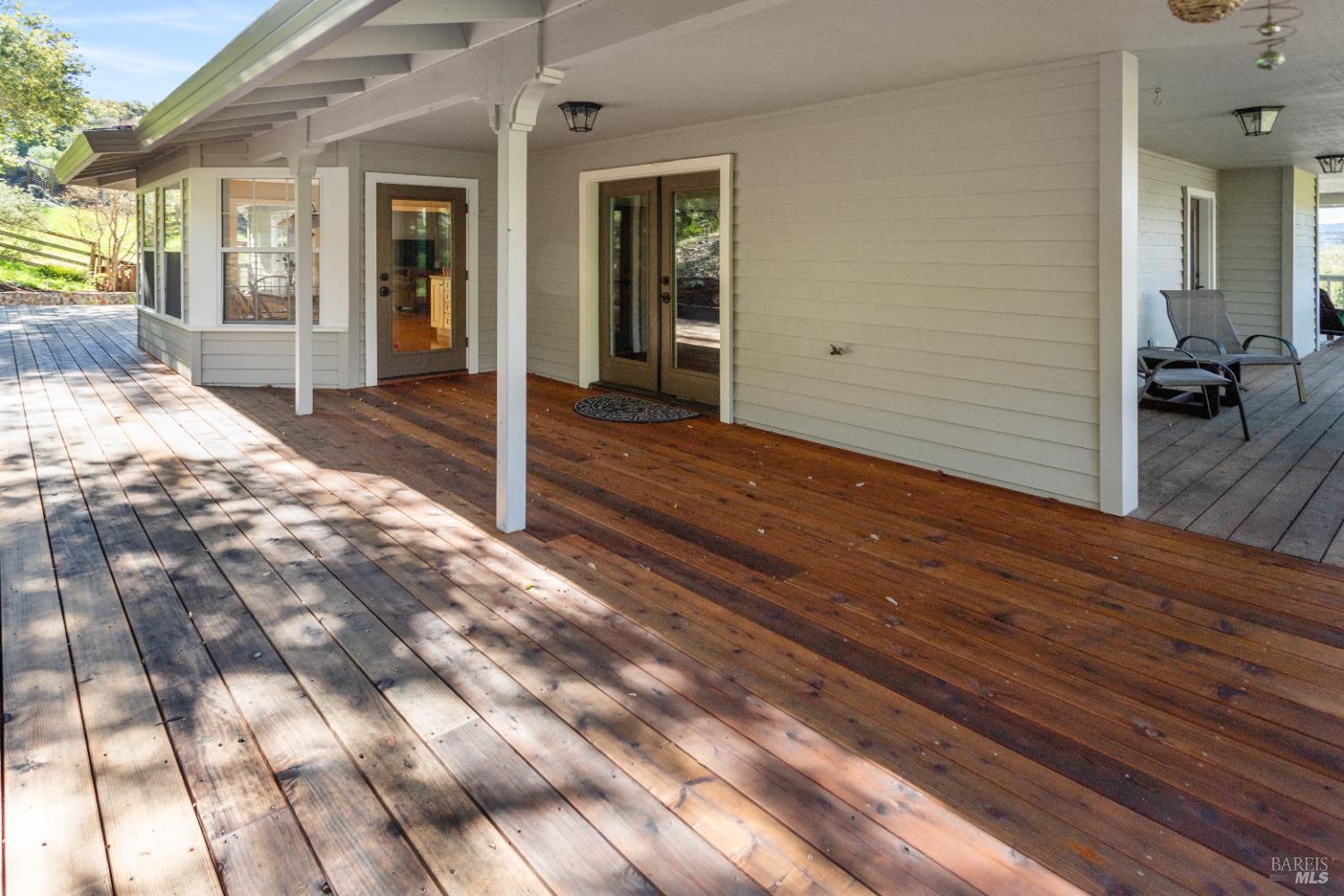 Detail Gallery Image 8 of 50 For 810 Revel Rd, Healdsburg,  CA 95448 - 4 Beds | 3 Baths