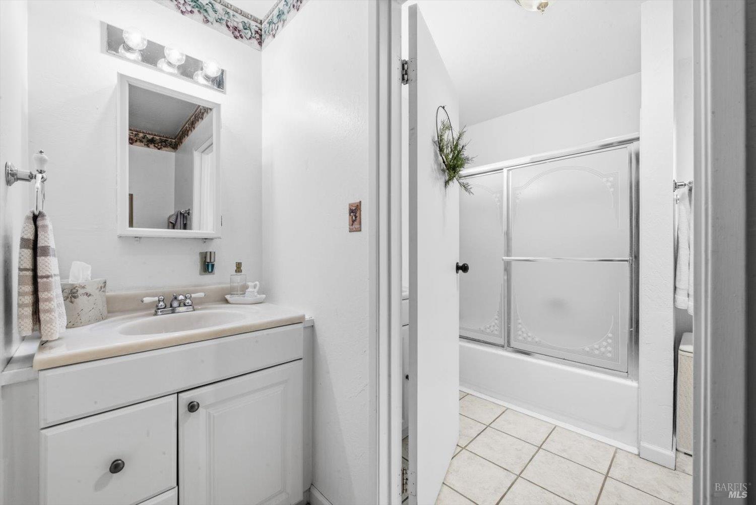 Detail Gallery Image 31 of 45 For 1380 Steele Canyon Rd, Napa,  CA 94558 - 2 Beds | 1/1 Baths