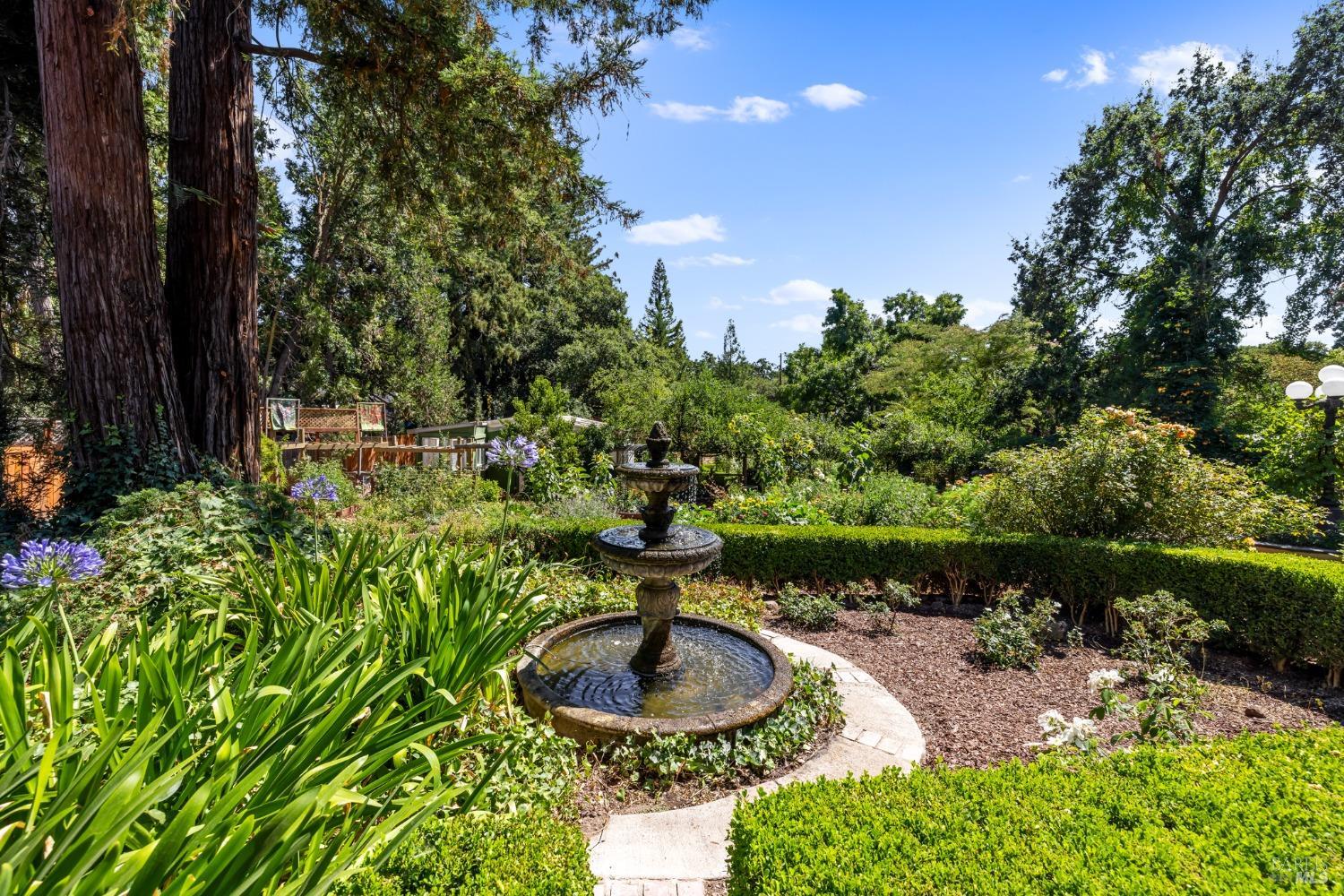 Detail Gallery Image 6 of 95 For 4038 E 3rd Ave, Napa,  CA 94558 - 4 Beds | 3 Baths