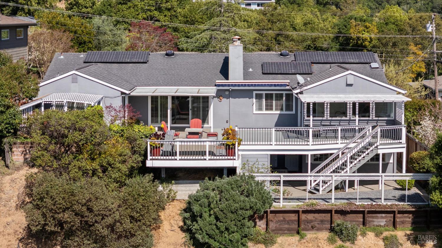 Detail Gallery Image 48 of 61 For 113 Convent Ct, San Rafael,  CA 94901 - 3 Beds | 2/2 Baths