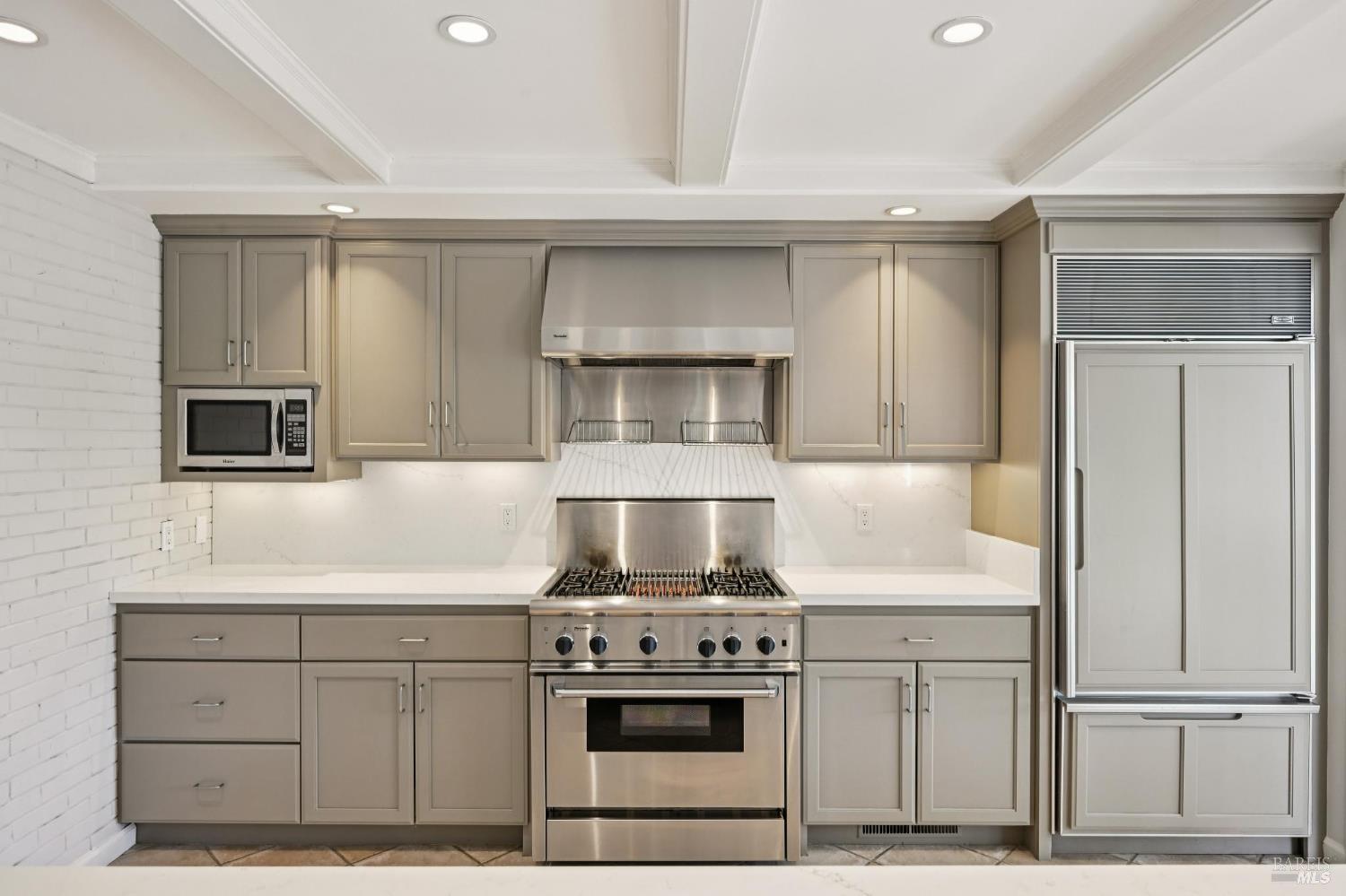 Detail Gallery Image 27 of 61 For 113 Convent Ct, San Rafael,  CA 94901 - 3 Beds | 2/2 Baths