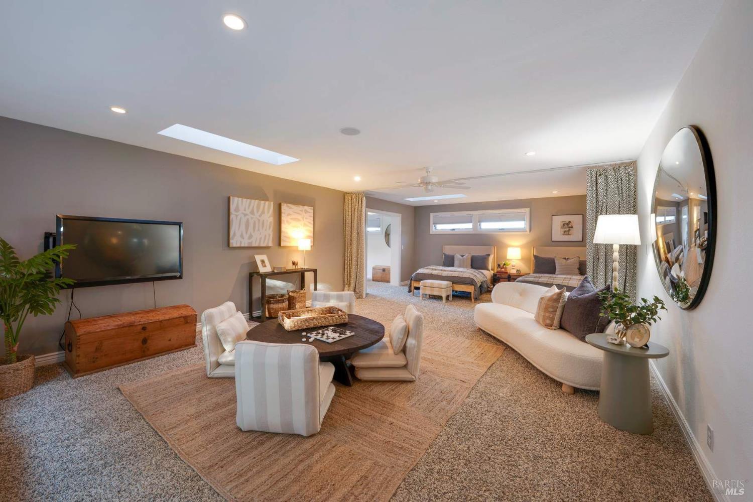 Detail Gallery Image 28 of 46 For 11799 Barnett Valley Rd, Sebastopol,  CA 95472 - 3 Beds | 5/1 Baths