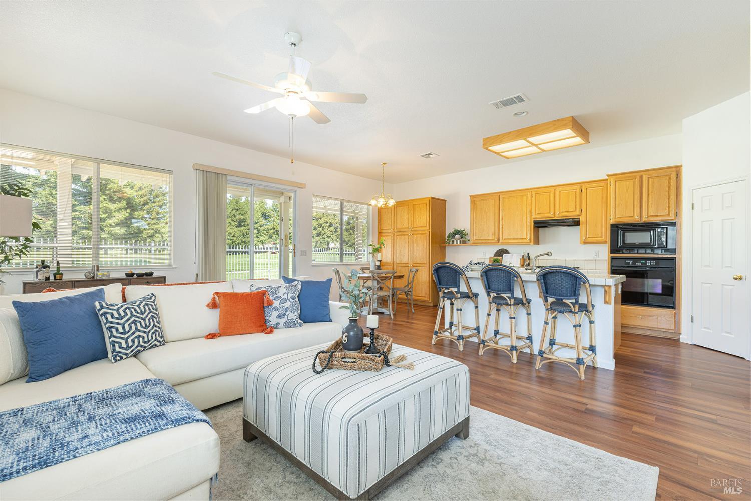 Detail Gallery Image 12 of 56 For 3896 Doral Dr, Fairfield,  CA 94533 - 4 Beds | 2 Baths