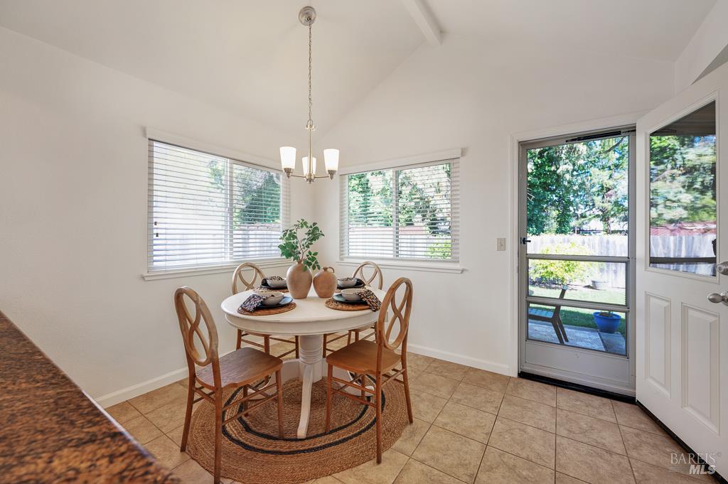 Detail Gallery Image 13 of 27 For 962 Camino Coronado Unkn, Rohnert Park,  CA 94928 - 4 Beds | 2 Baths