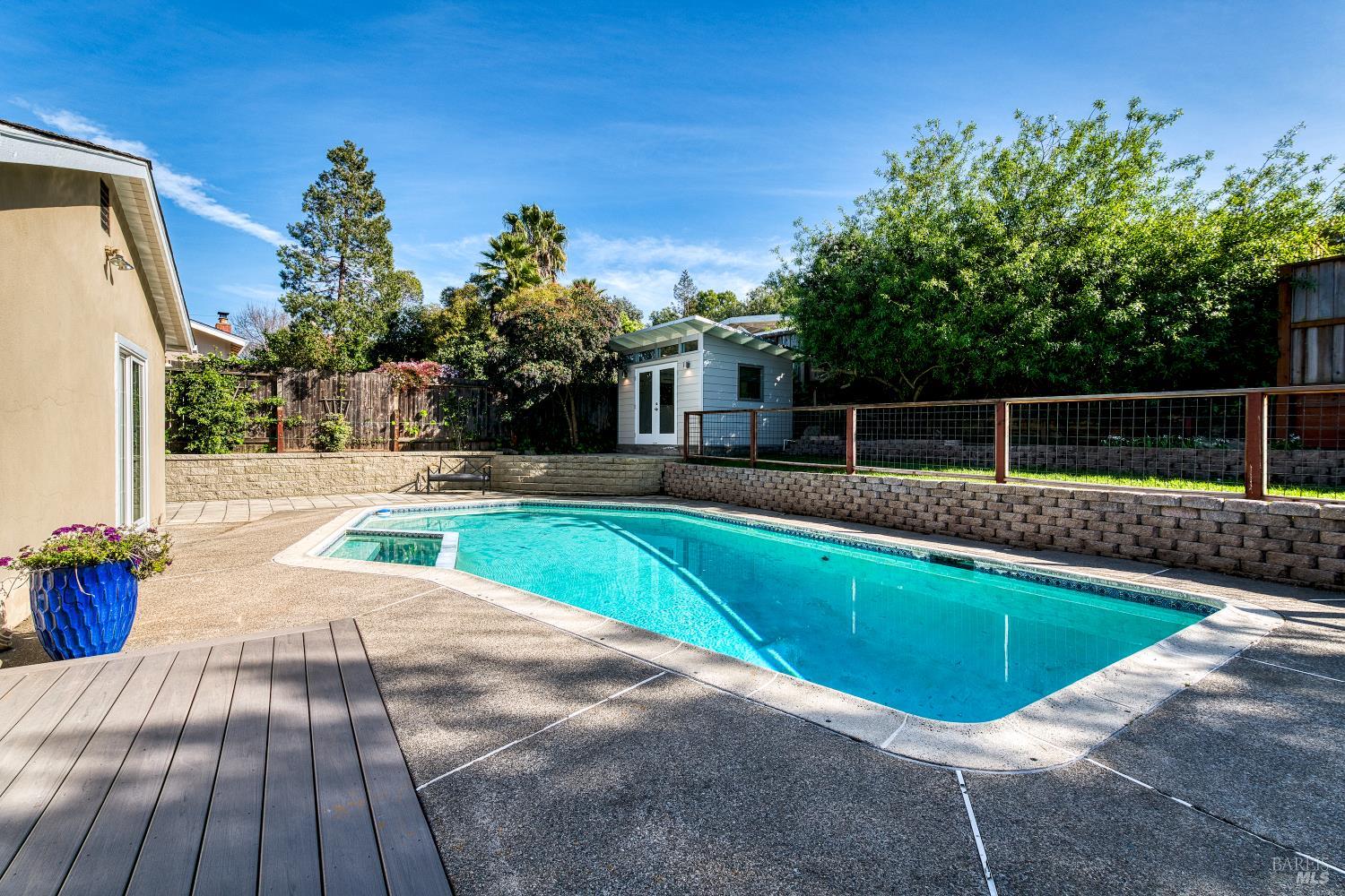 Detail Gallery Image 37 of 47 For 237 Alameda De La Loma Unkn, Novato,  CA 94949 - 3 Beds | 3 Baths