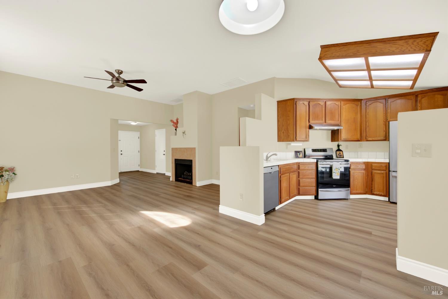 Detail Gallery Image 18 of 50 For 329 Ridgecrest Cir, Suisun City,  CA 94585 - 2 Beds | 2 Baths