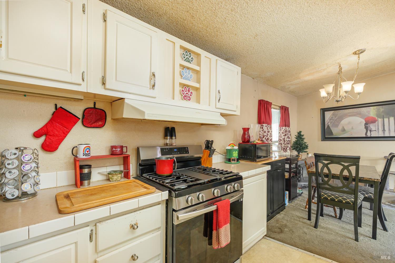 Detail Gallery Image 5 of 20 For 97 Kennedy Ln #26,  Healdsburg,  CA 95448 - 3 Beds | 2 Baths