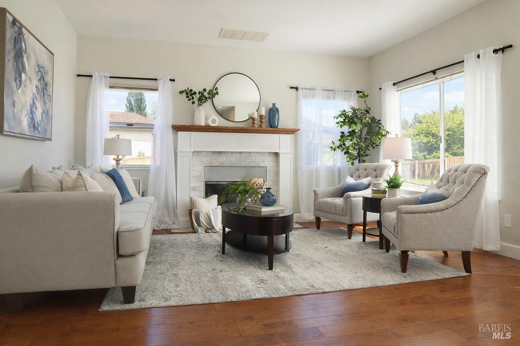 Detail Gallery Image 10 of 35 For 454 Harvest Cir, Vacaville,  CA 95687 - 5 Beds | 3 Baths