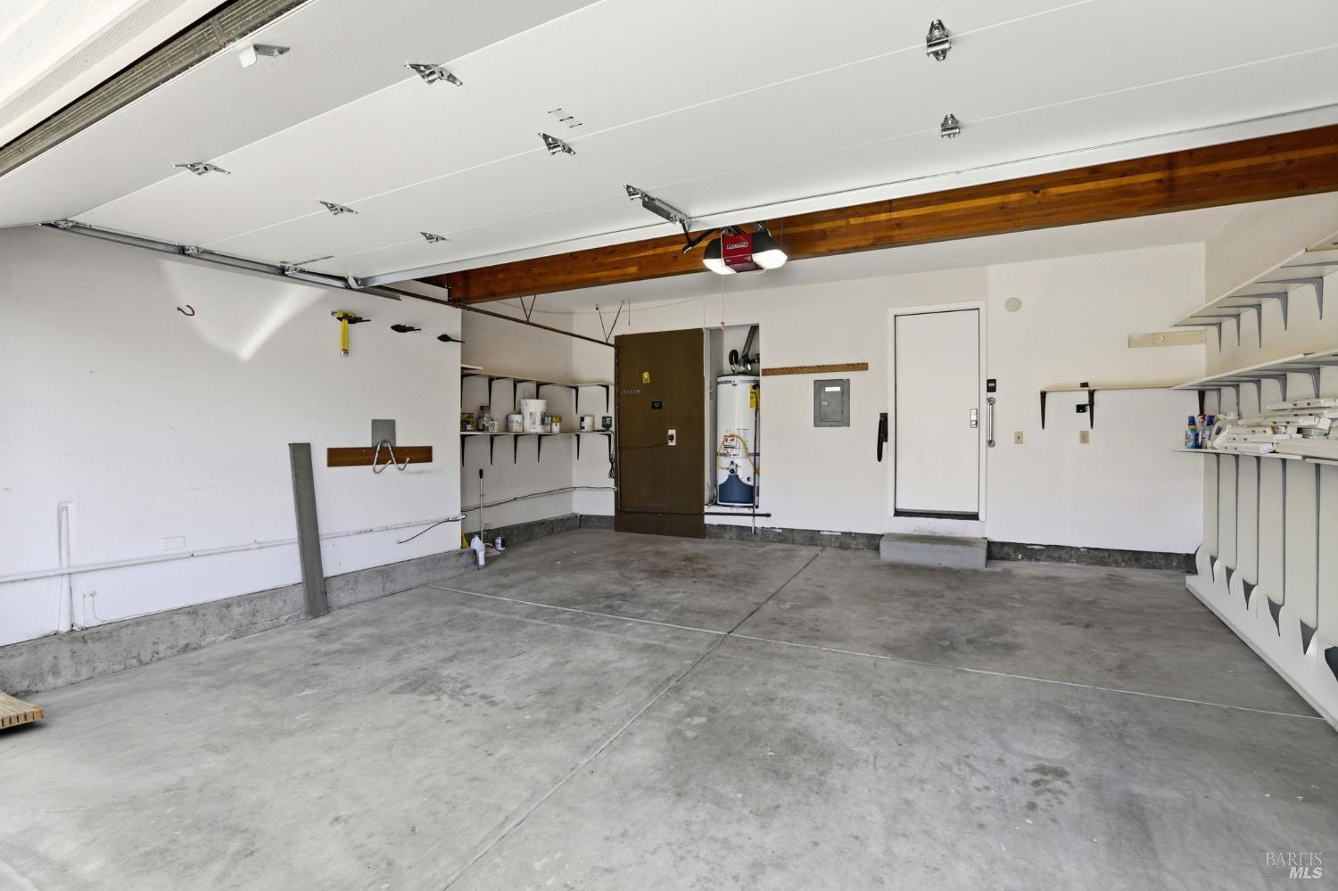 Detail Gallery Image 33 of 44 For 8 Partridge Dr, San Rafael,  CA 94901 - 3 Beds | 2/1 Baths