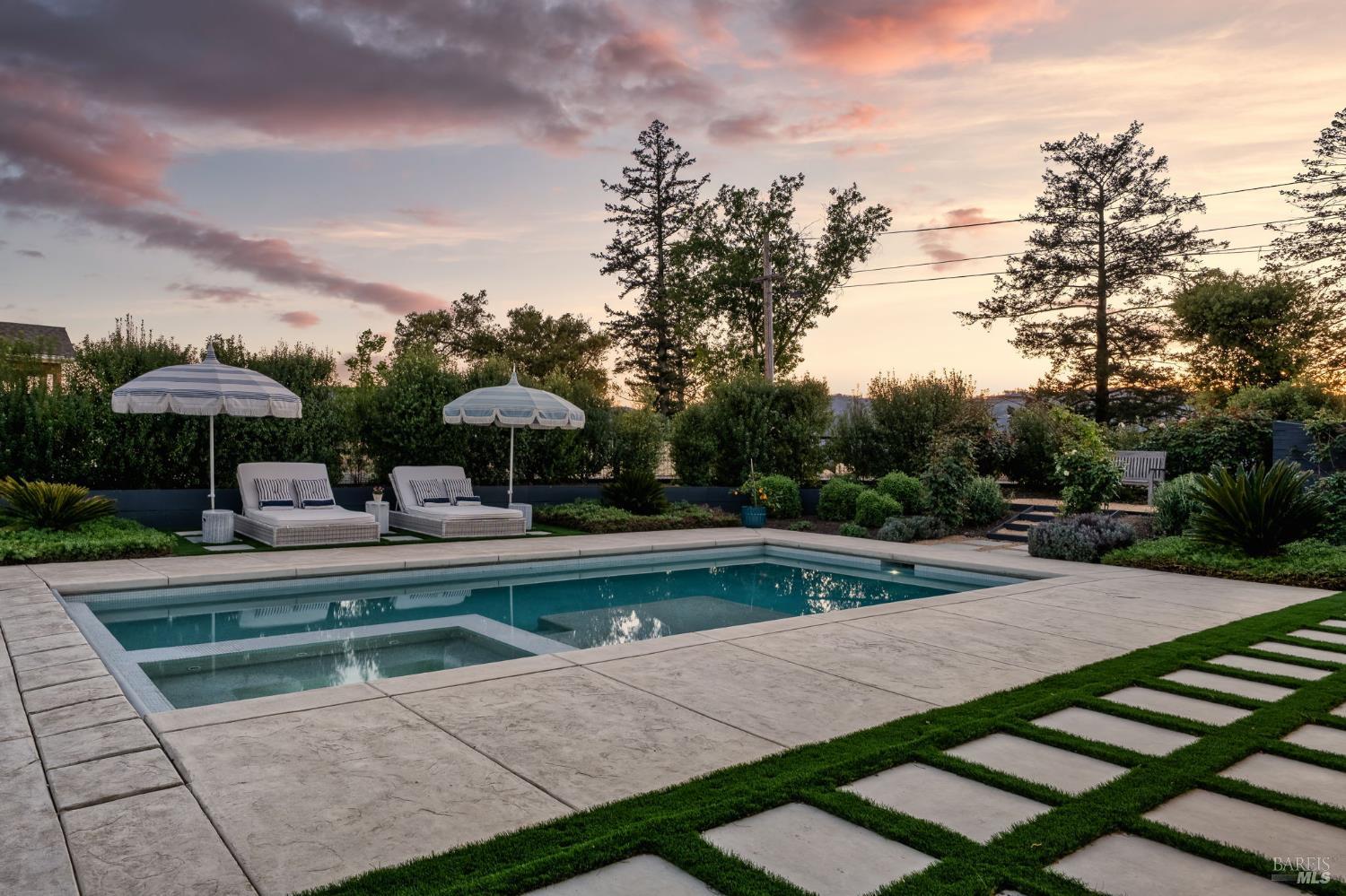 Detail Gallery Image 5 of 86 For 16 Upland Rd, Saint Helena,  CA 94574 - 4 Beds | 4/2 Baths