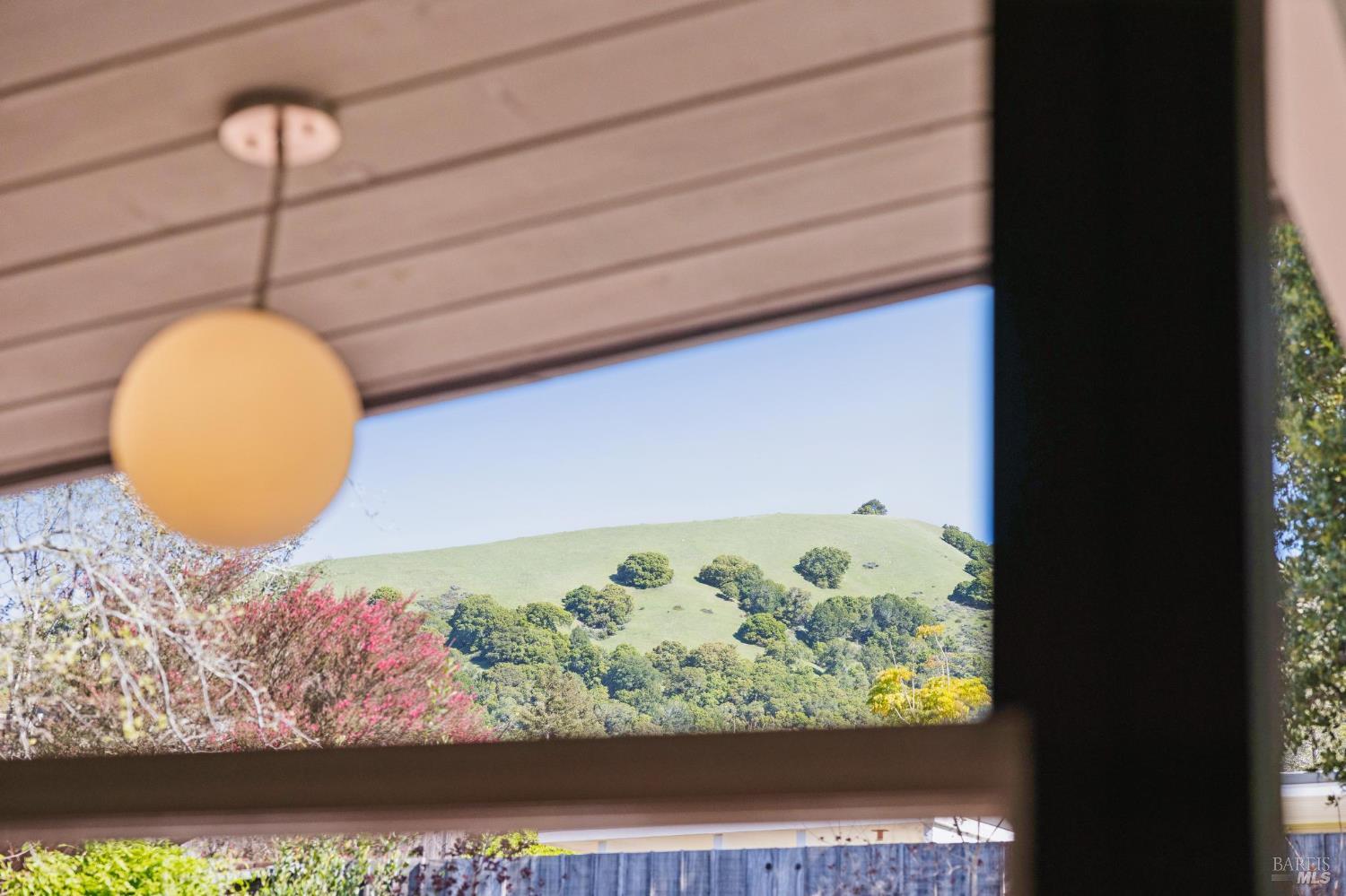 Detail Gallery Image 12 of 58 For 1200 Idylberry Rd, San Rafael,  CA 94903 - 4 Beds | 2 Baths