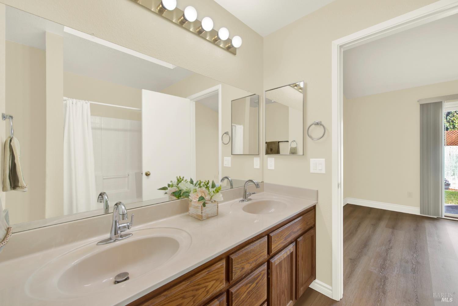 Detail Gallery Image 37 of 50 For 329 Ridgecrest Cir, Suisun City,  CA 94585 - 2 Beds | 2 Baths