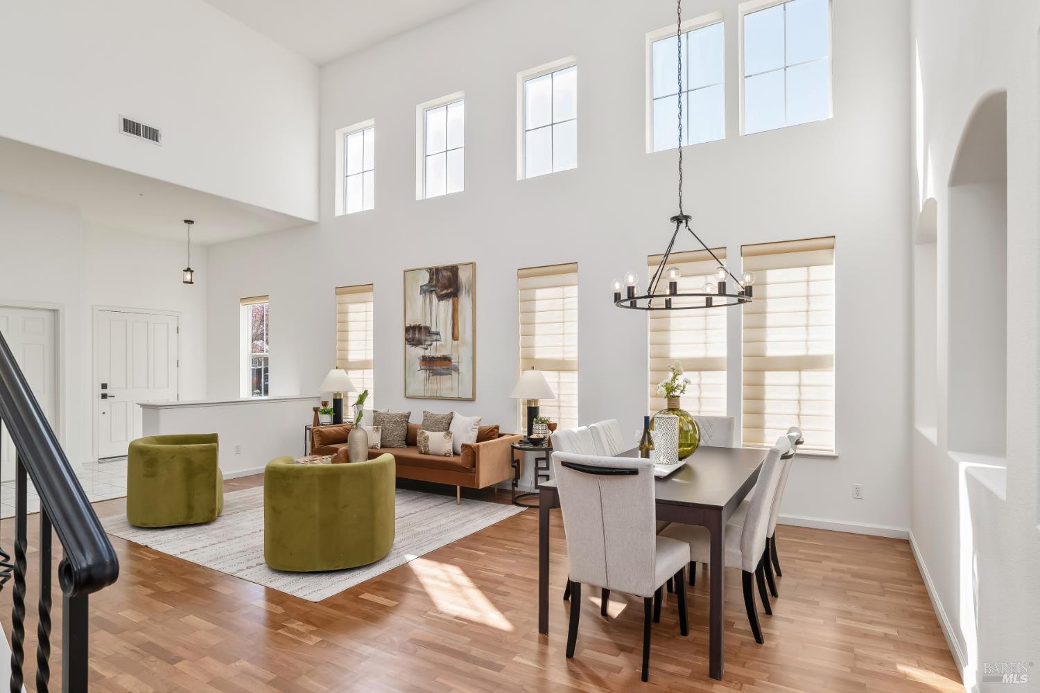 Detail Gallery Image 5 of 26 For 62 Richardson Rd, Novato,  CA 94949 - 5 Beds | 3 Baths