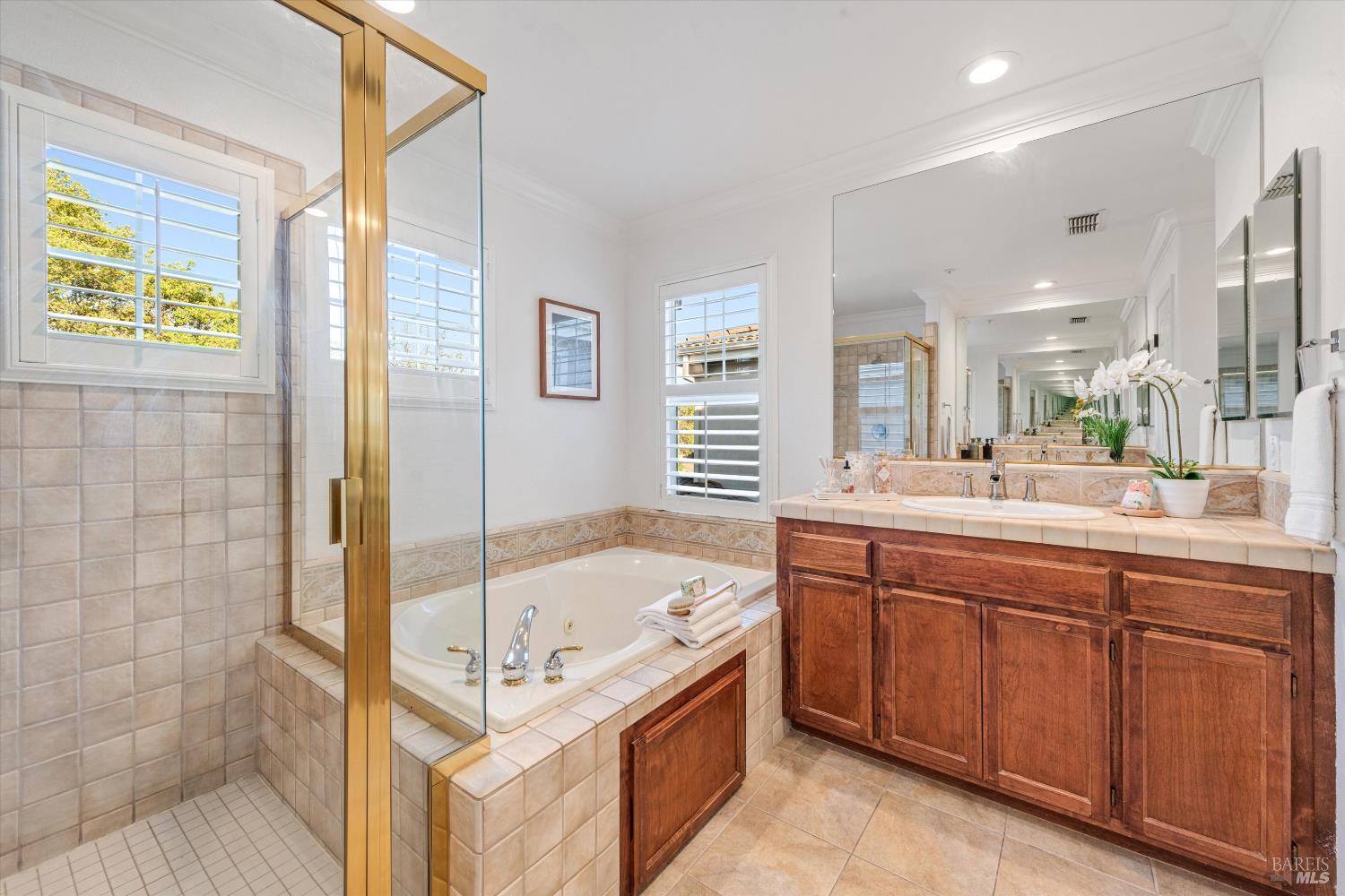 Detail Gallery Image 18 of 30 For 95 Summerbrooke Cir, Napa,  CA 94558 - 4 Beds | 3/1 Baths