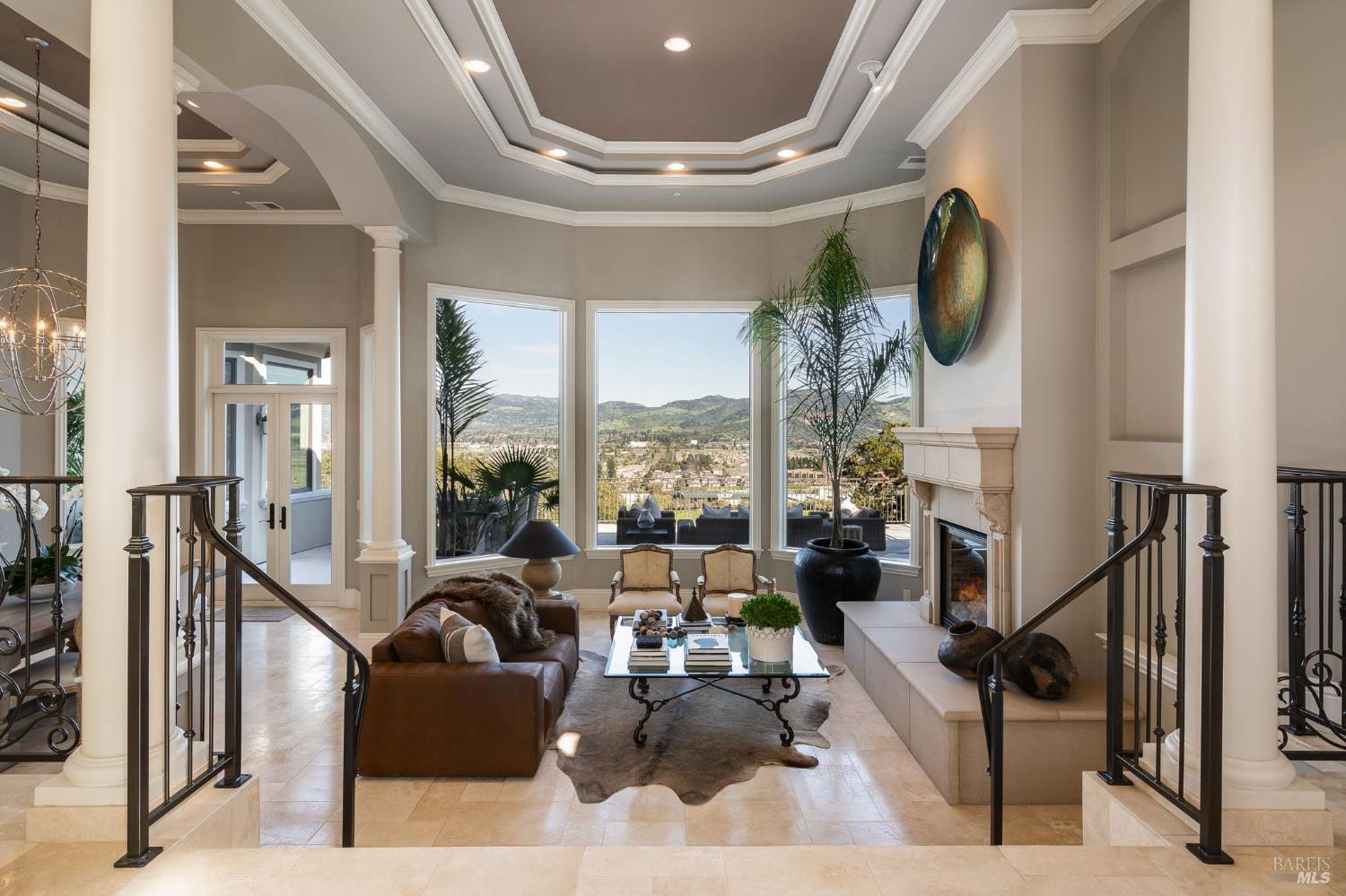 Detail Gallery Image 6 of 68 For 10 Canterbury Dr, Napa,  CA 94558 - 3 Beds | 3/1 Baths