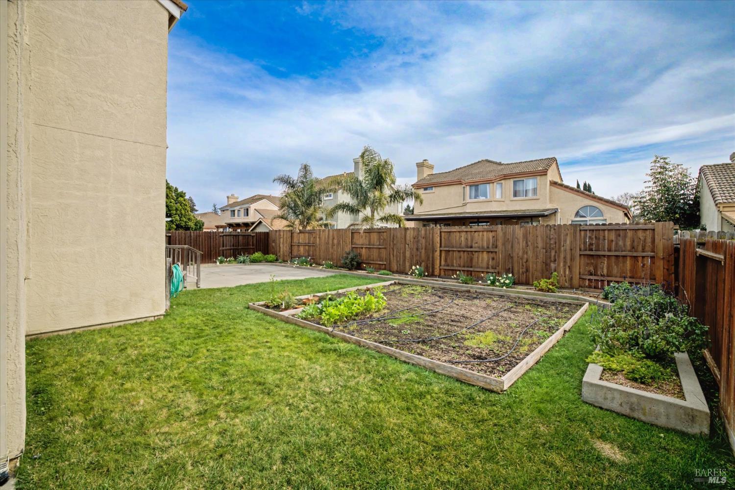 Detail Gallery Image 38 of 51 For 1030 Fox Hound Rd, Vacaville,  CA 95687 - 4 Beds | 2/1 Baths