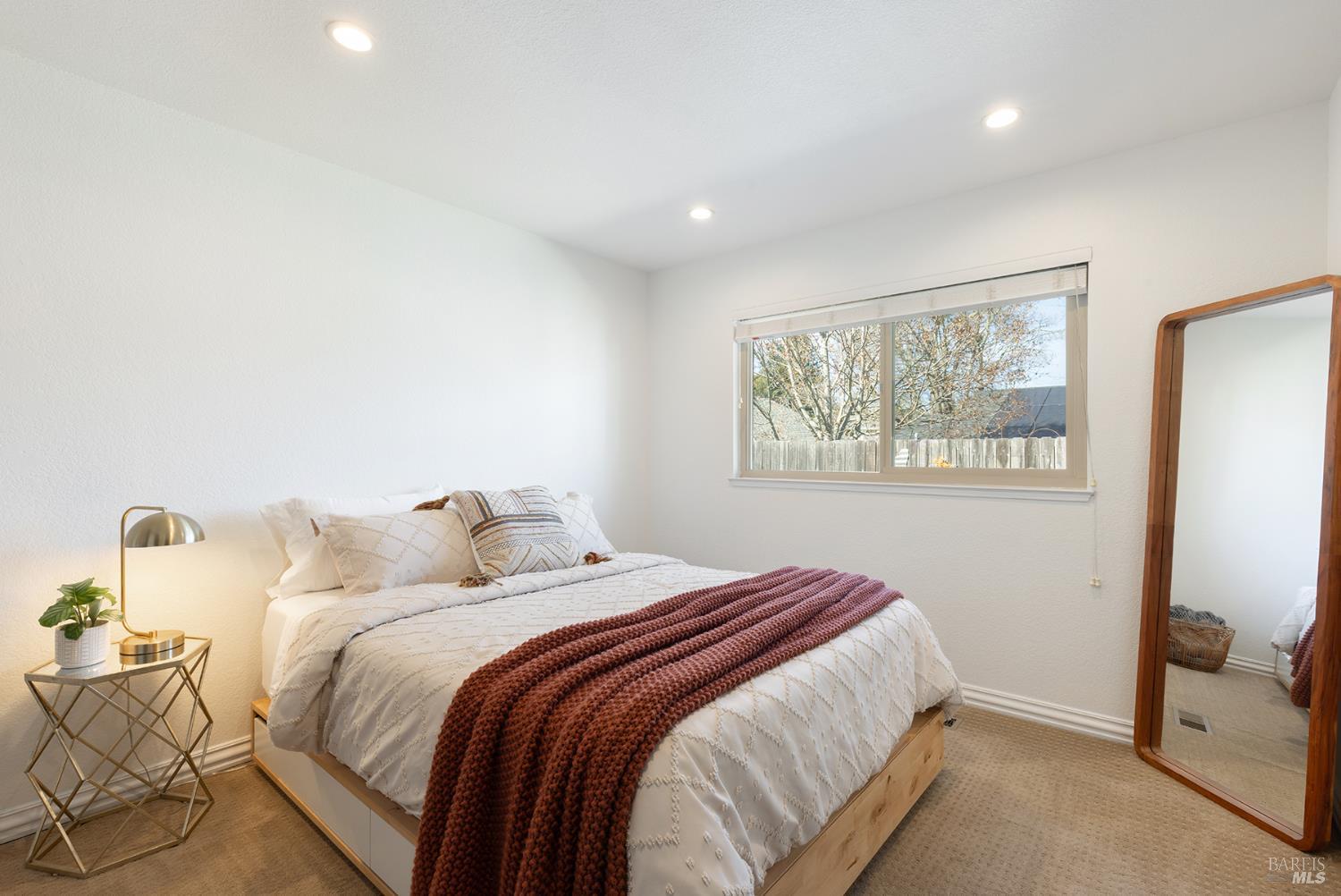 Detail Gallery Image 25 of 61 For 2409 Canin Ct, Santa Rosa,  CA 95405 - 3 Beds | 2 Baths