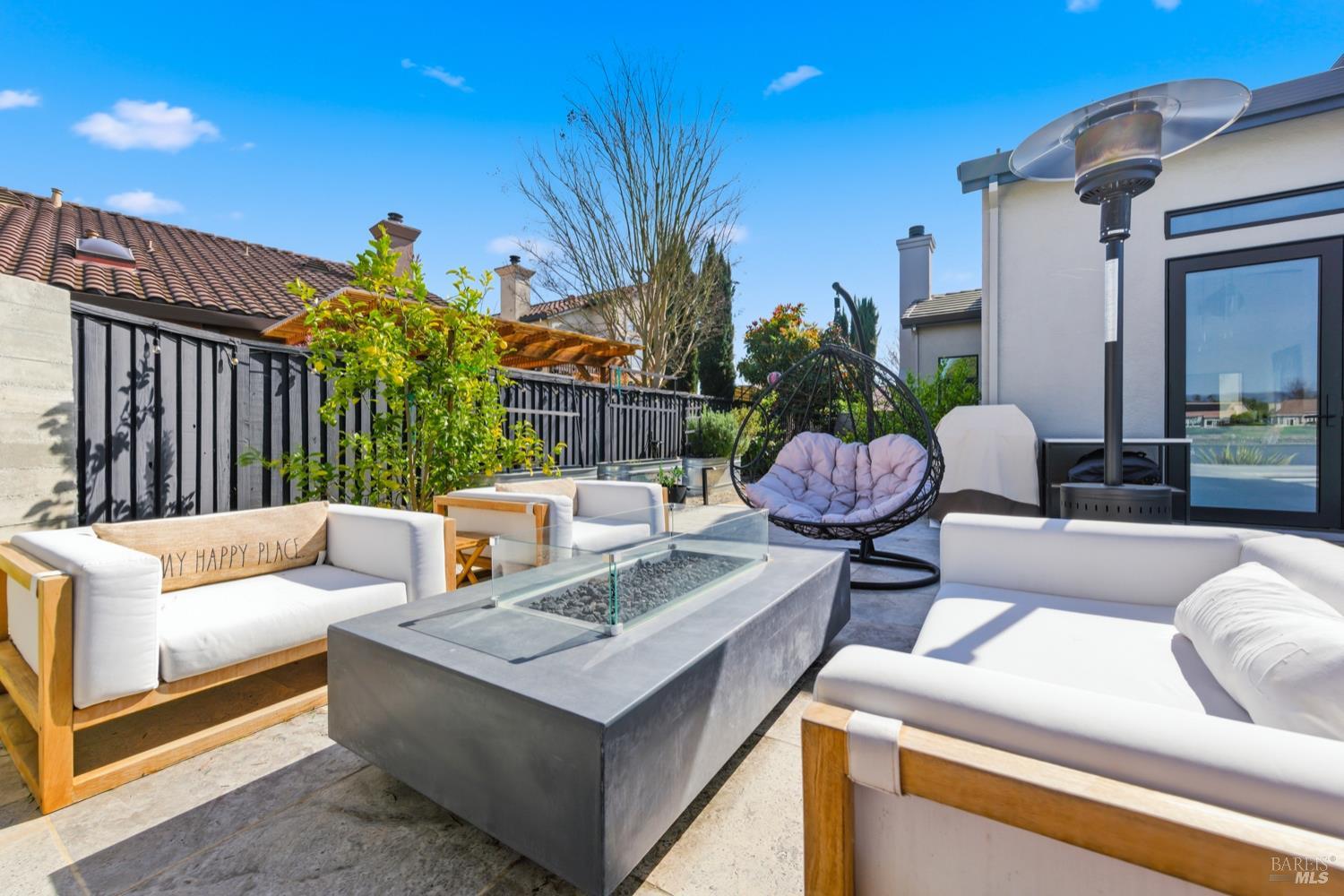 Detail Gallery Image 60 of 77 For 100 S Newport Dr, Napa,  CA 94559 - 4 Beds | 2/1 Baths