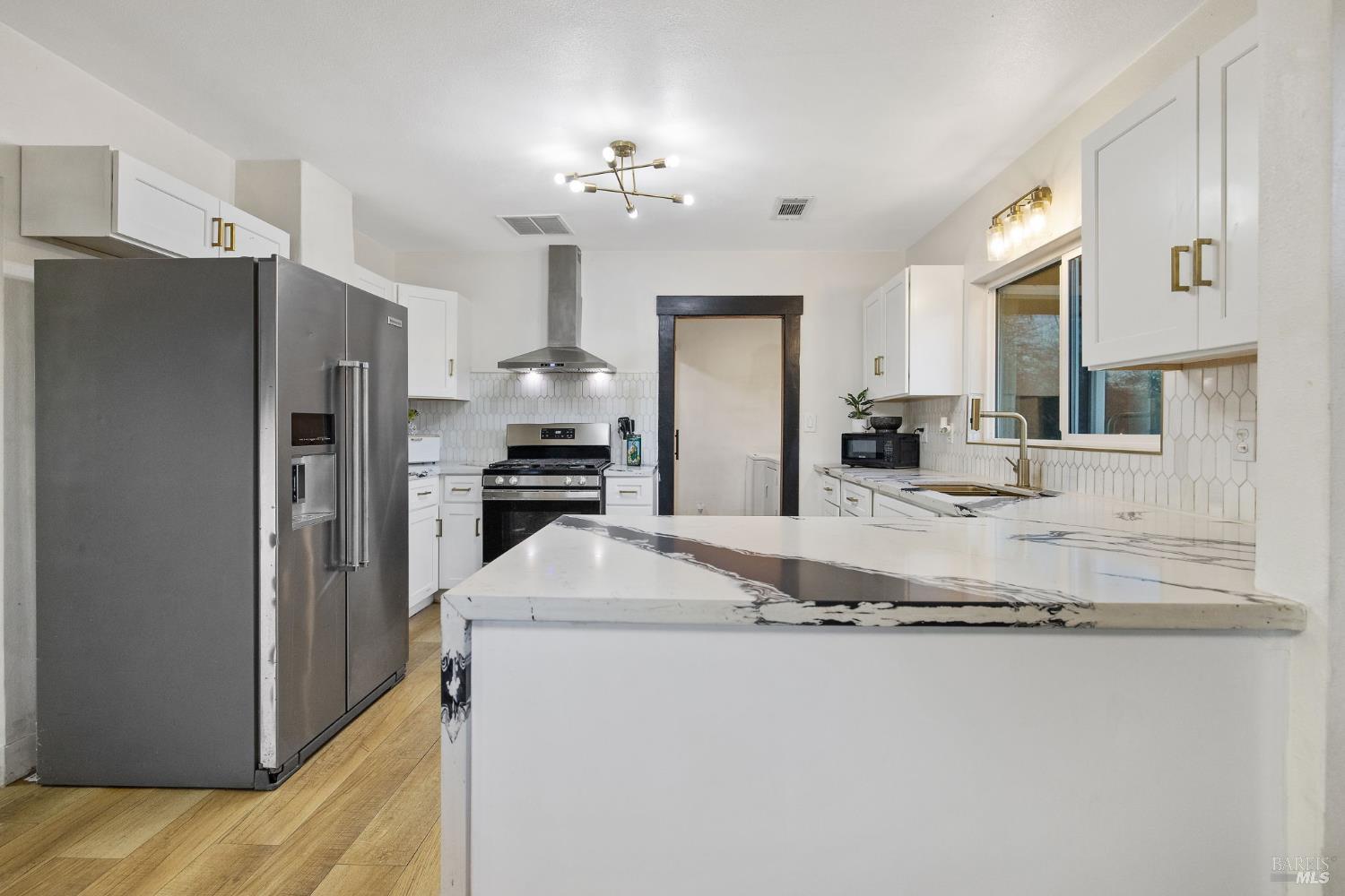 Detail Gallery Image 31 of 57 For 31460 Road 160 Rd, Visalia,  CA 93292 - 4 Beds | 3 Baths