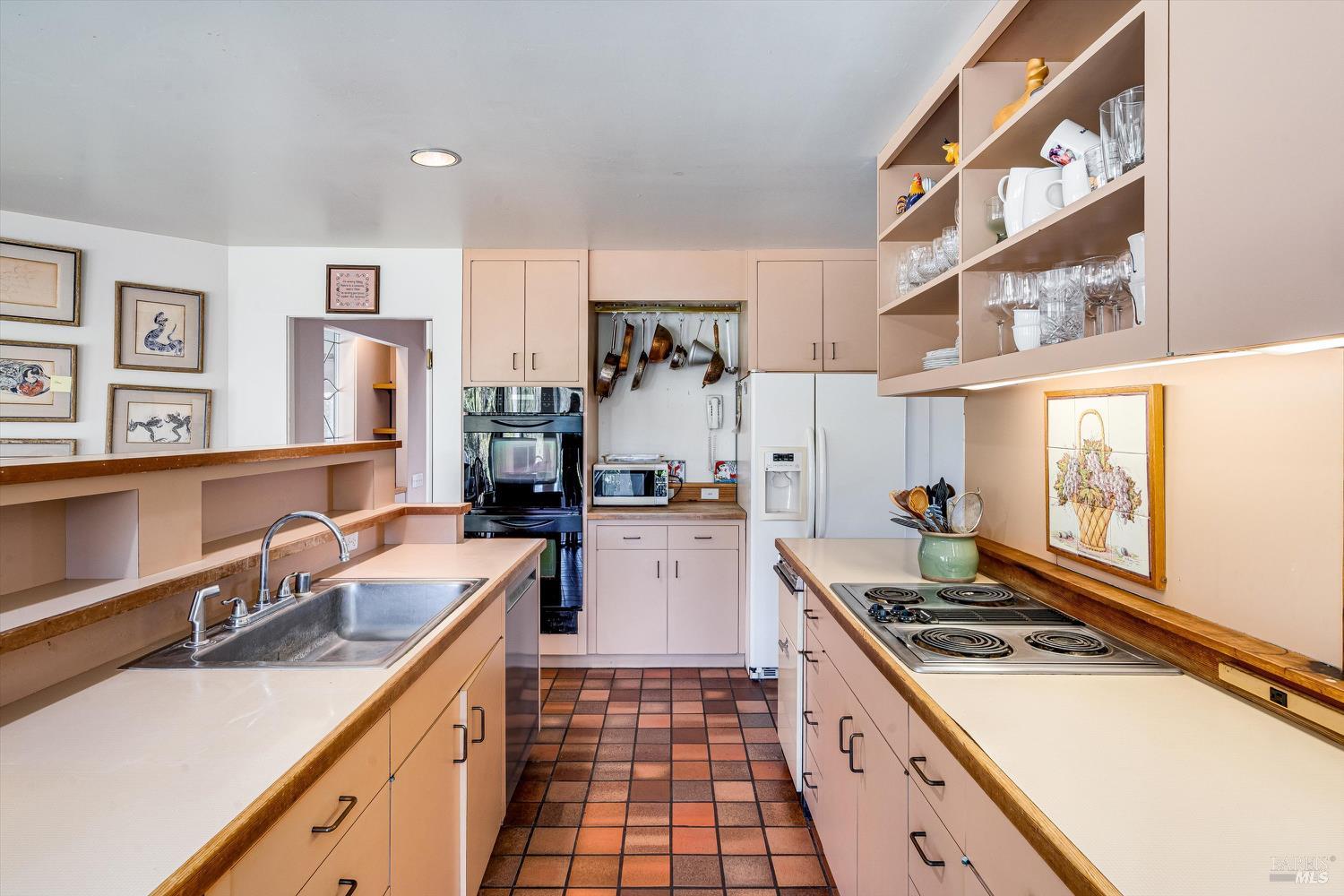 Detail Gallery Image 20 of 57 For 1740 Conn Valley Rd, Saint Helena,  CA 94574 - 3 Beds | 3/1 Baths