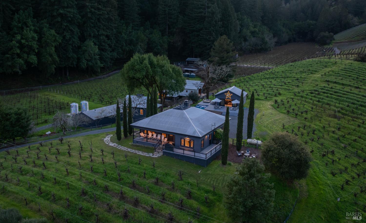 Detail Gallery Image 53 of 57 For 8781 Martinelli Rd, Forestville,  CA 95436 - 4 Beds | 4 Baths