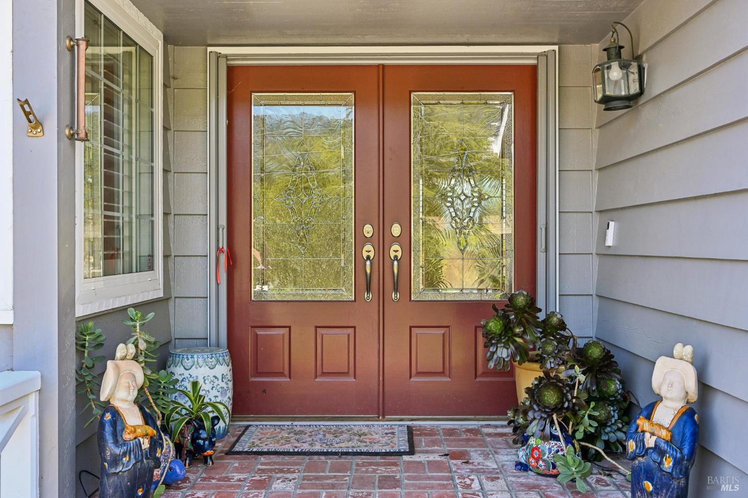 Detail Gallery Image 7 of 61 For 113 Convent Ct, San Rafael,  CA 94901 - 3 Beds | 2/2 Baths