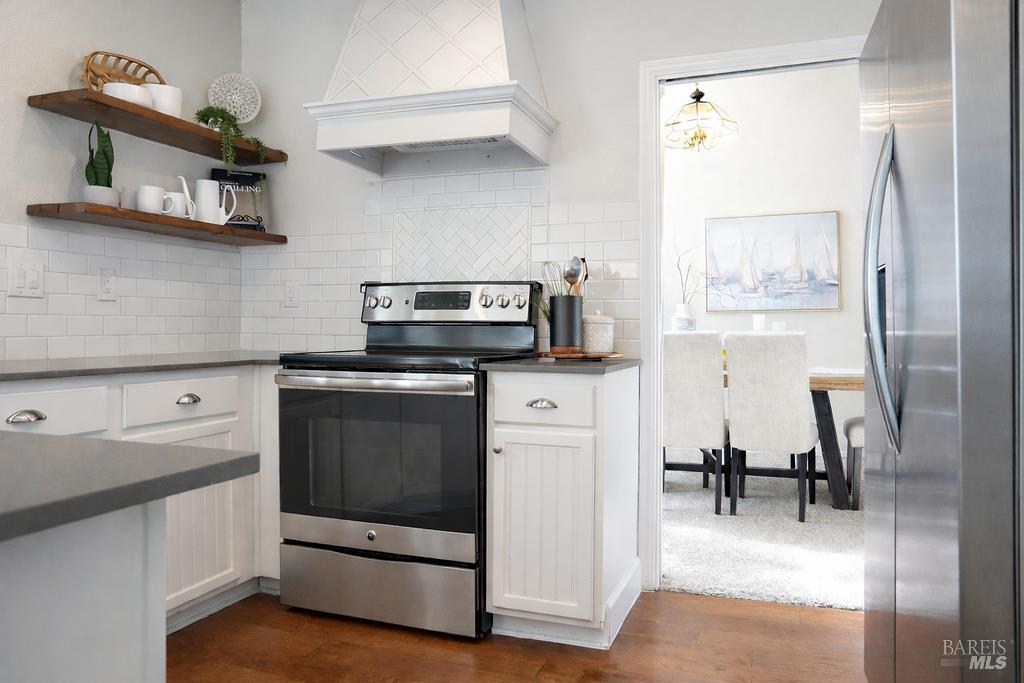 Detail Gallery Image 13 of 35 For 454 Harvest Cir, Vacaville,  CA 95687 - 5 Beds | 3 Baths