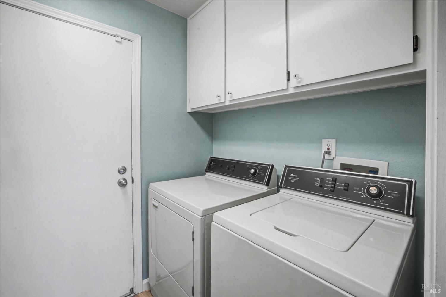 Detail Gallery Image 26 of 51 For 1030 Fox Hound Rd, Vacaville,  CA 95687 - 4 Beds | 2/1 Baths