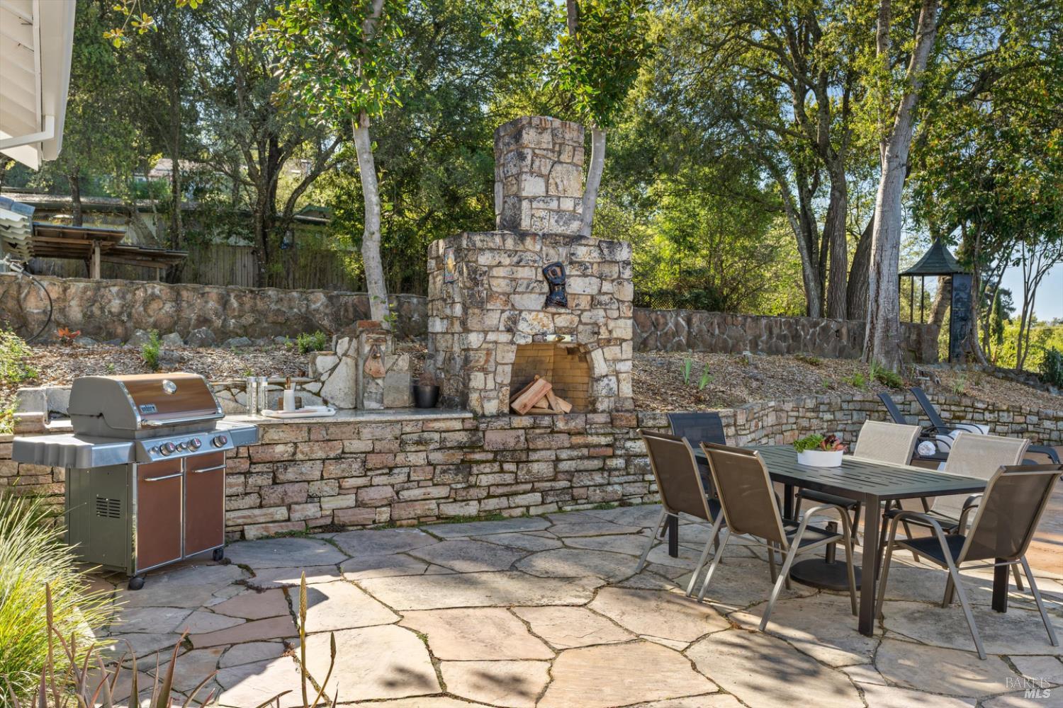 Detail Gallery Image 52 of 70 For 1236 N Fitch Mountain Rd, Healdsburg,  CA 95448 - 3 Beds | 2/1 Baths