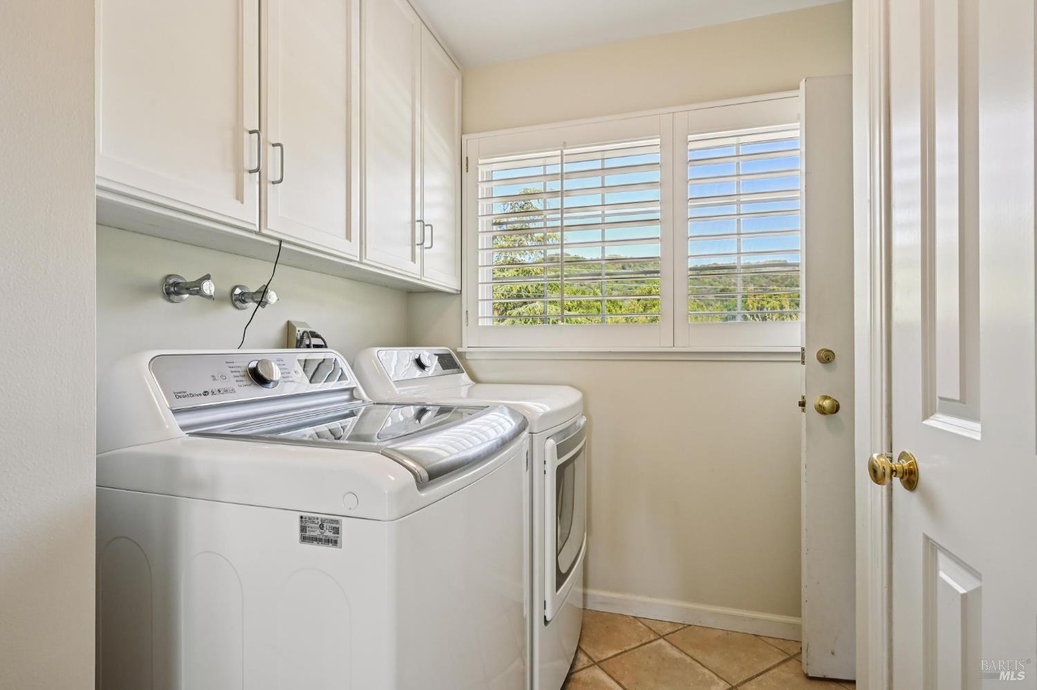 Detail Gallery Image 29 of 61 For 113 Convent Ct, San Rafael,  CA 94901 - 3 Beds | 2/2 Baths