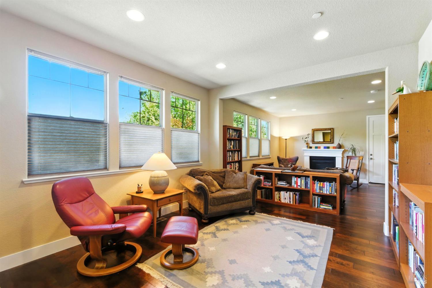 Detail Gallery Image 14 of 59 For 830 Litchfield Ave, Sebastopol,  CA 95472 - 4 Beds | 3 Baths