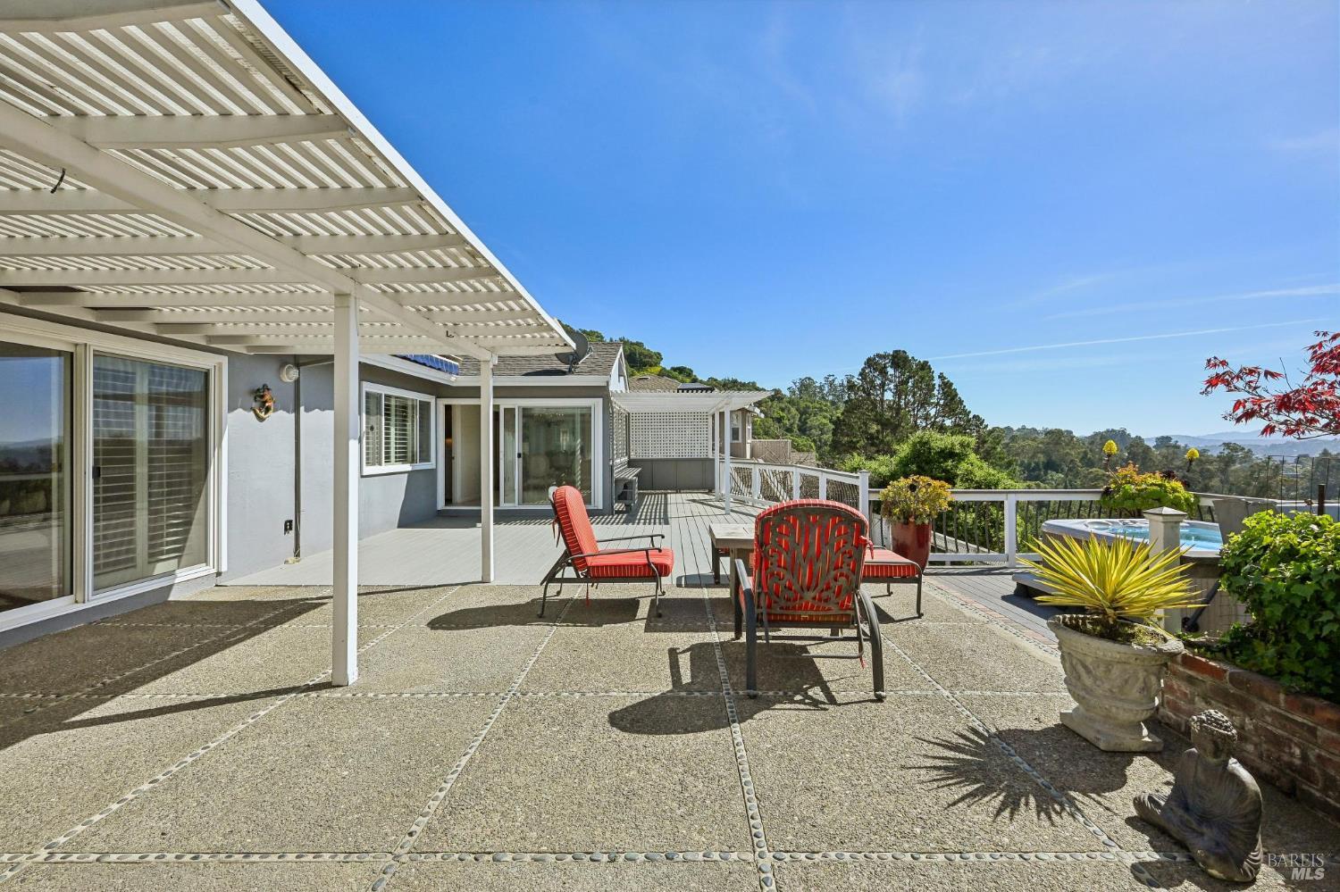 Detail Gallery Image 57 of 61 For 113 Convent Ct, San Rafael,  CA 94901 - 3 Beds | 2/2 Baths
