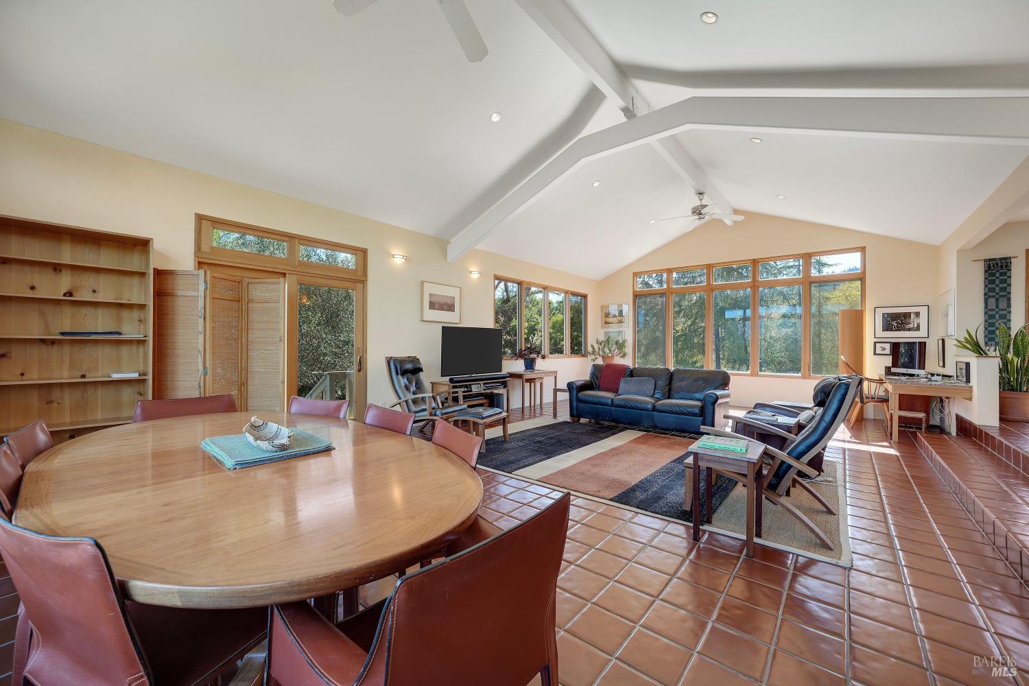 Detail Gallery Image 12 of 26 For 5809 Sharp Rd, Calistoga,  CA 94515 - 3 Beds | 2 Baths