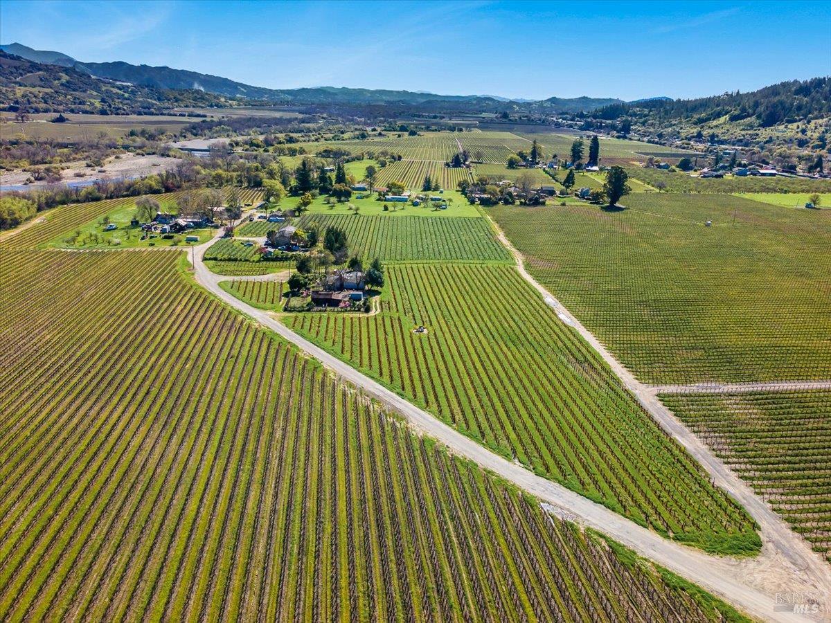 Detail Gallery Image 41 of 43 For 21399 River Ln, Geyserville,  CA 95441 - 2 Beds | 1 Baths