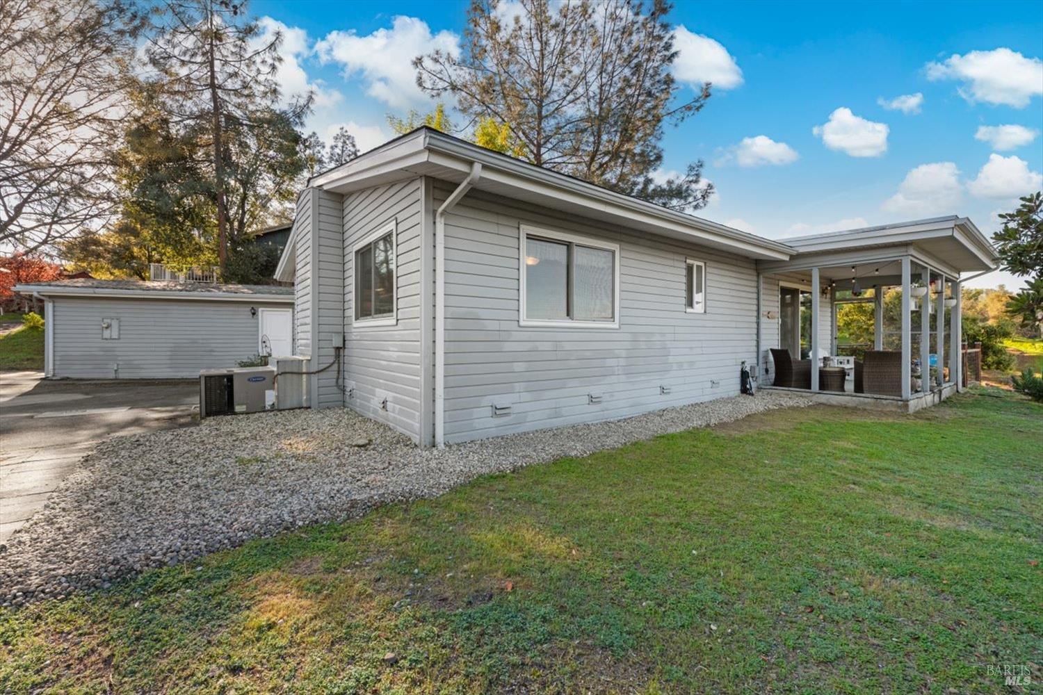 Detail Gallery Image 41 of 45 For 1380 Steele Canyon Rd, Napa,  CA 94558 - 2 Beds | 1/1 Baths