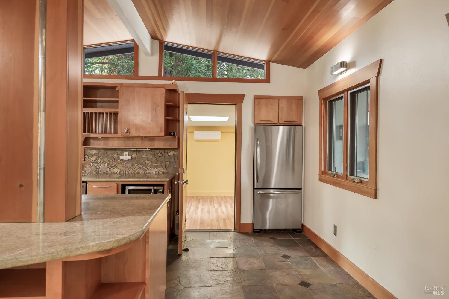 Detail Gallery Image 12 of 52 For 838 Oakwood Dr, Sonoma,  CA 95476 - 3 Beds | 2 Baths