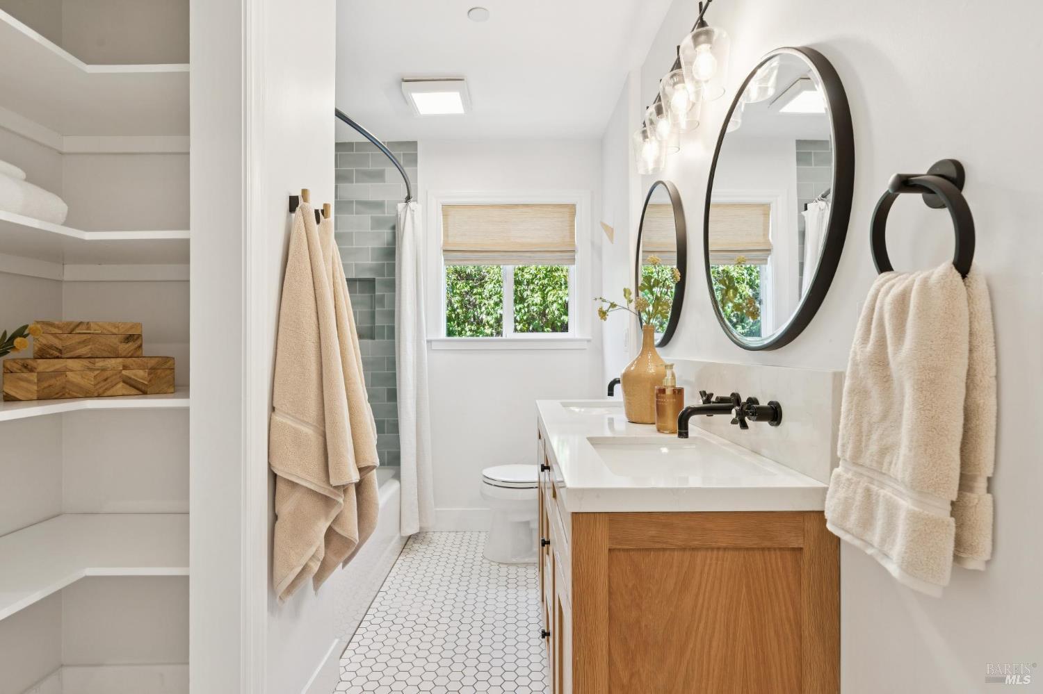 Detail Gallery Image 24 of 31 For 334 Karen Way, Tiburon,  CA 94920 - 4 Beds | 2 Baths