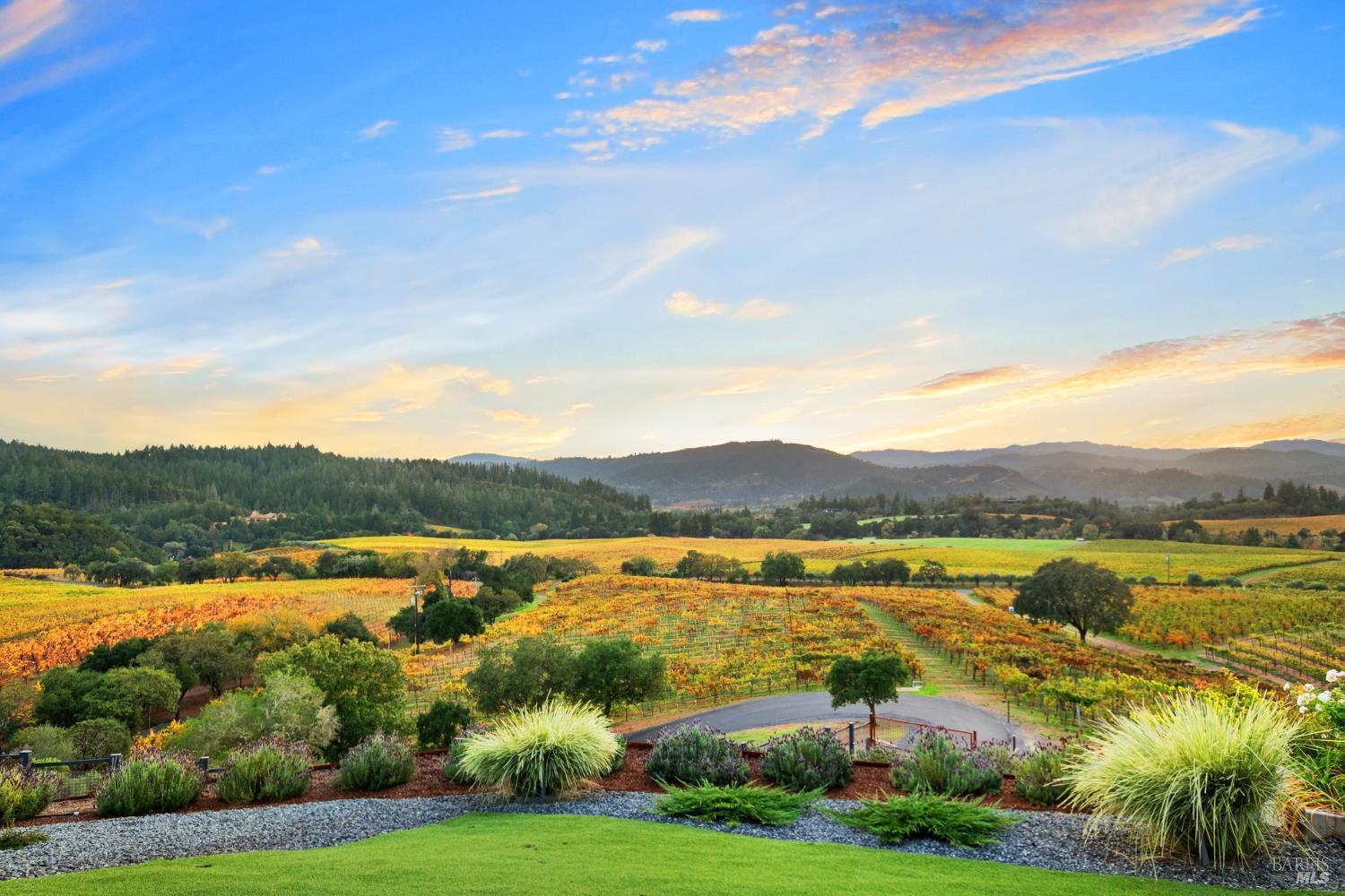 Detail Gallery Image 11 of 11 For 22700 Walling Rd, Geyserville,  CA 95441 - 3 Beds | 3/1 Baths