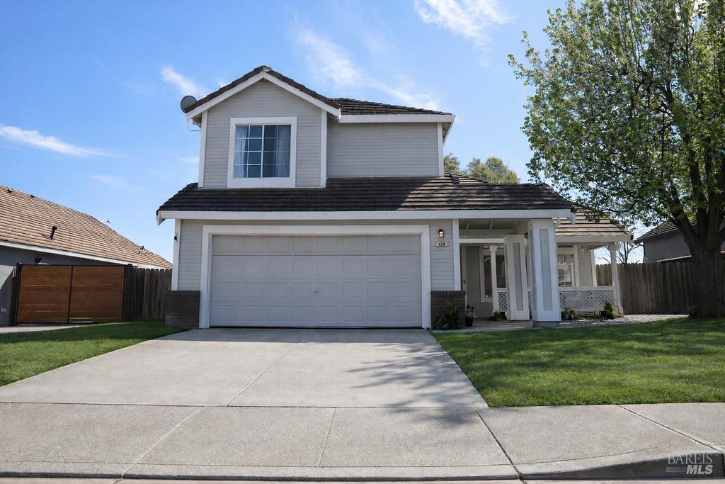 Detail Gallery Image 2 of 35 For 454 Harvest Cir, Vacaville,  CA 95687 - 5 Beds | 3 Baths