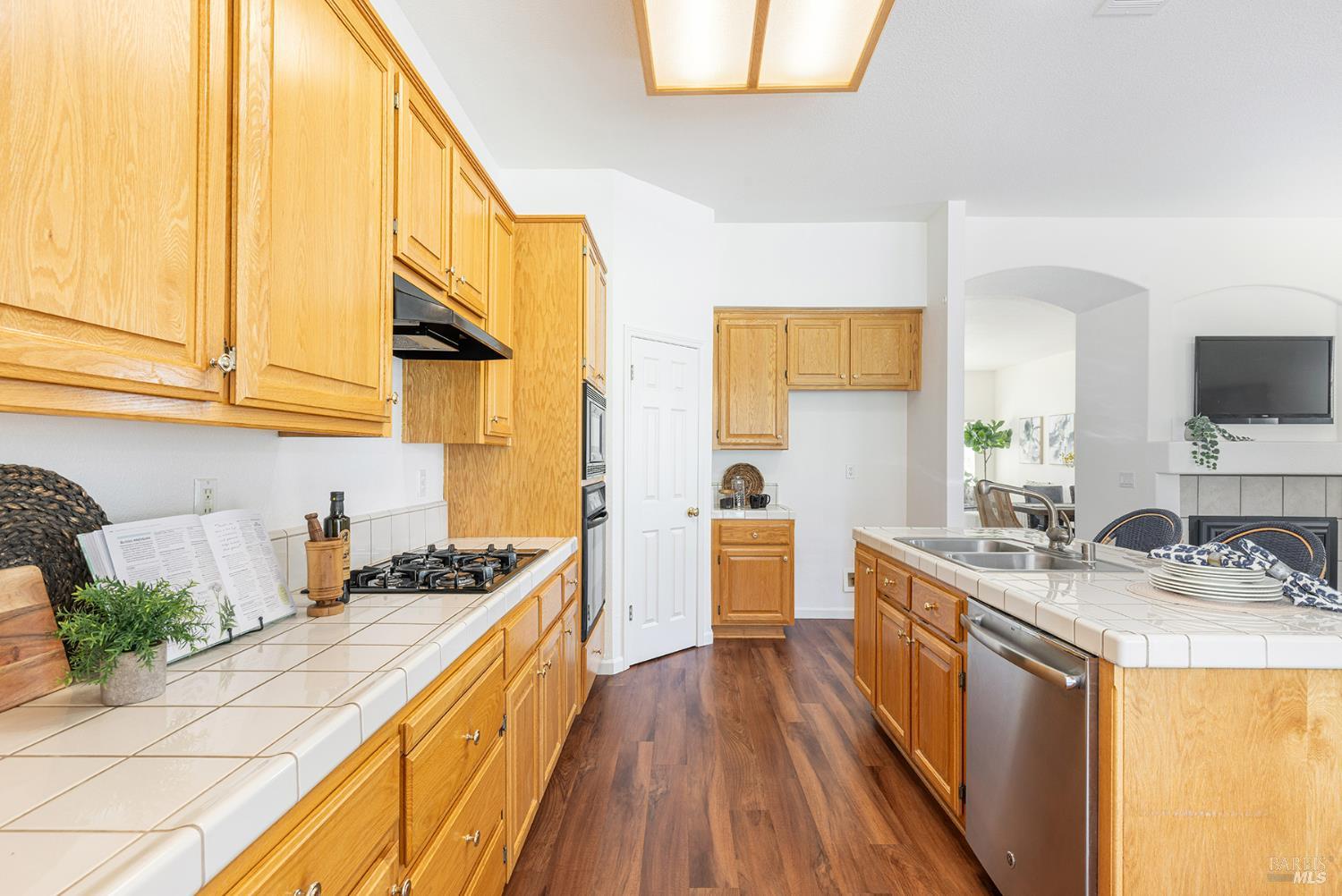 Detail Gallery Image 20 of 56 For 3896 Doral Dr, Fairfield,  CA 94533 - 4 Beds | 2 Baths