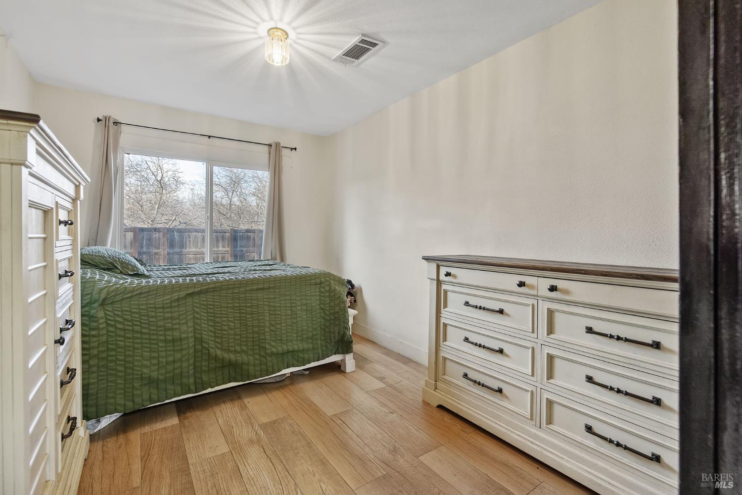 Detail Gallery Image 27 of 57 For 31460 Road 160 Rd, Visalia,  CA 93292 - 4 Beds | 3 Baths