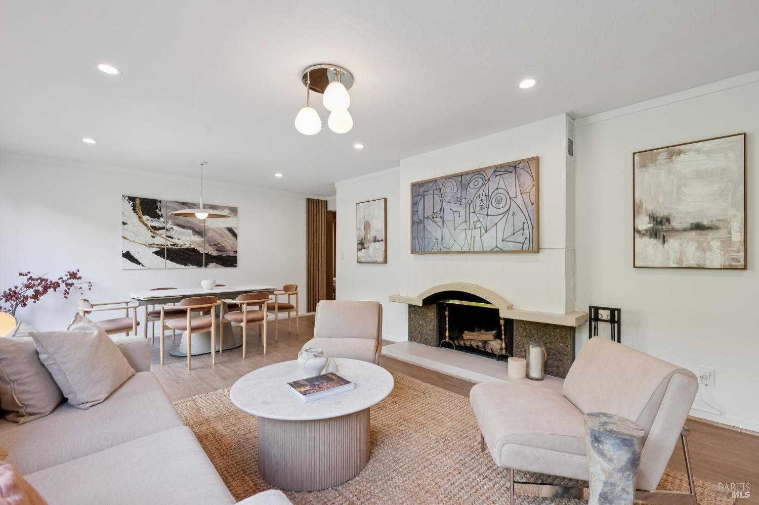 Detail Gallery Image 7 of 58 For 2 Lyford Dr #6,  Tiburon,  CA 94920 - 2 Beds | 2 Baths