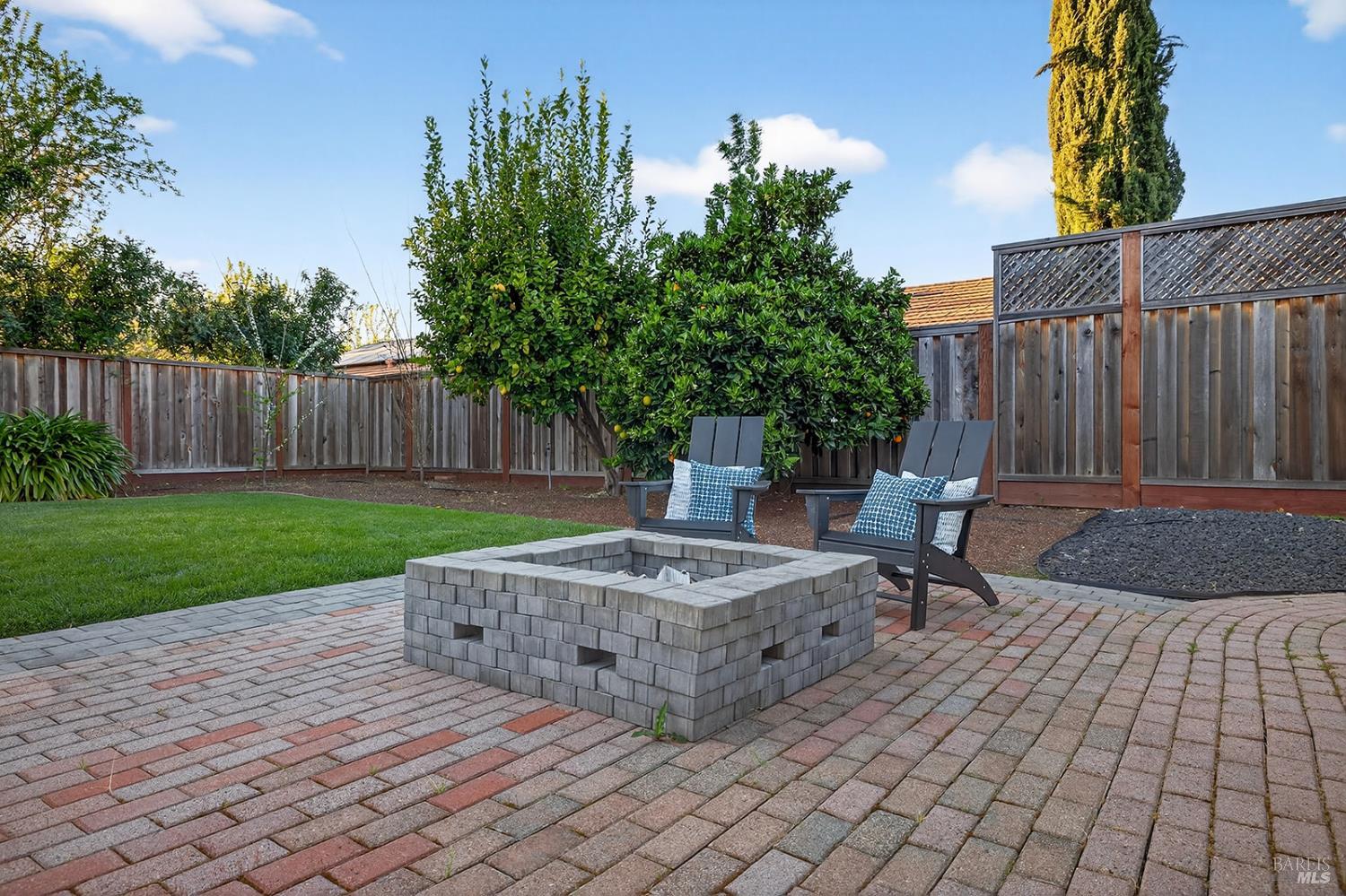 Detail Gallery Image 37 of 48 For 1056 Esparto Ct, Windsor,  CA 95492 - 3 Beds | 2 Baths