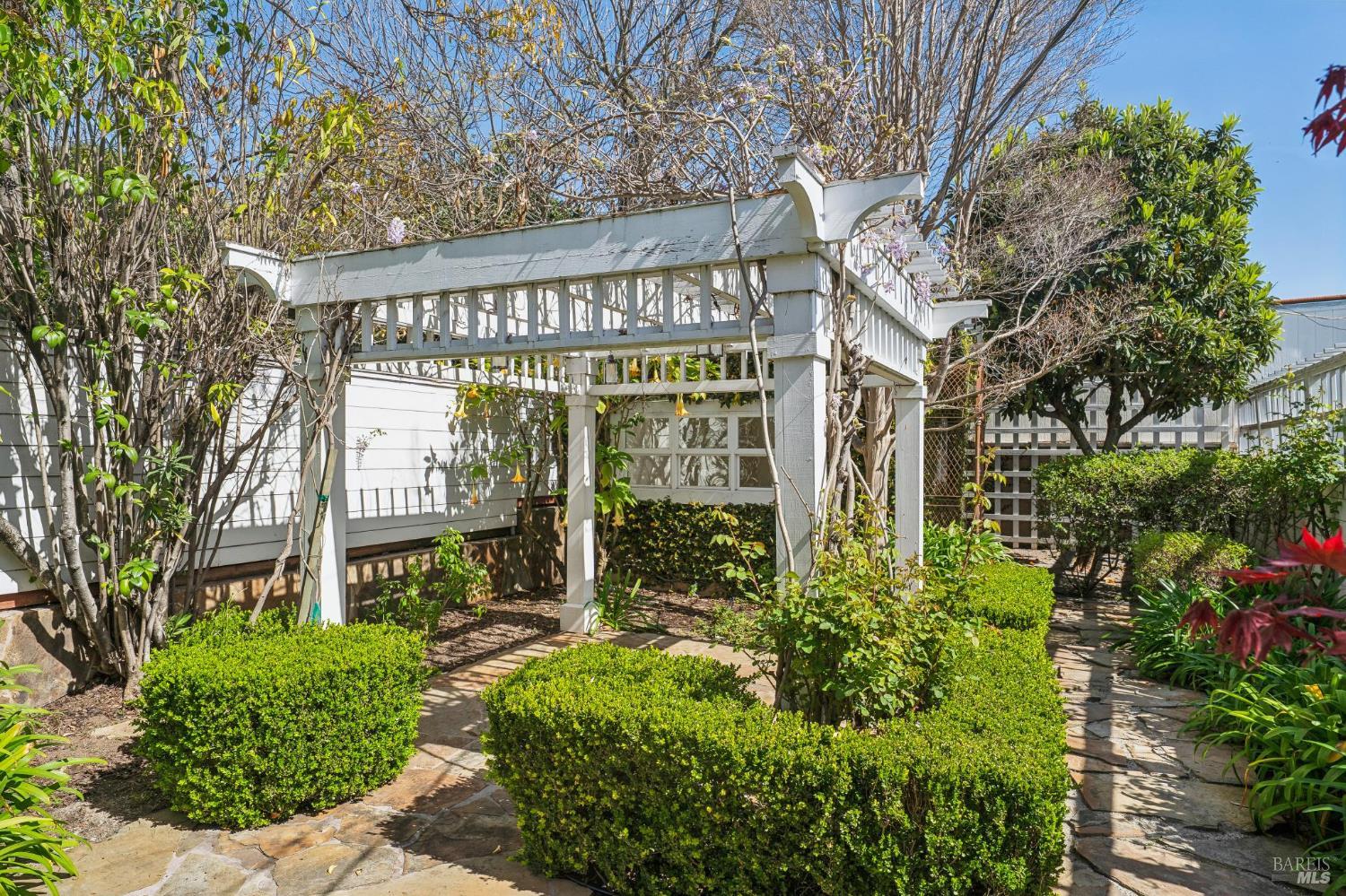 Detail Gallery Image 49 of 80 For 102 F St, San Rafael,  CA 94901 - – Beds | – Baths